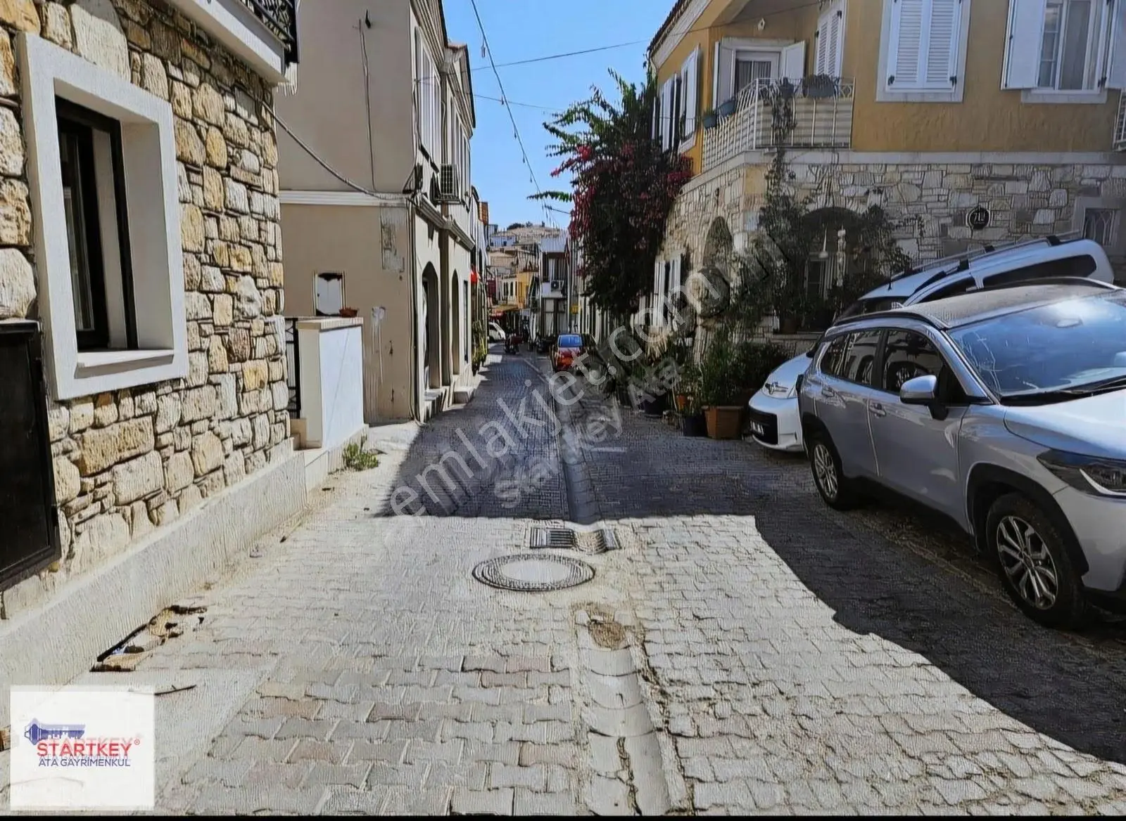 Çeşme 16 Eylül Mahallesi Çarşı Yakını 25 M2 Kiralık Depo