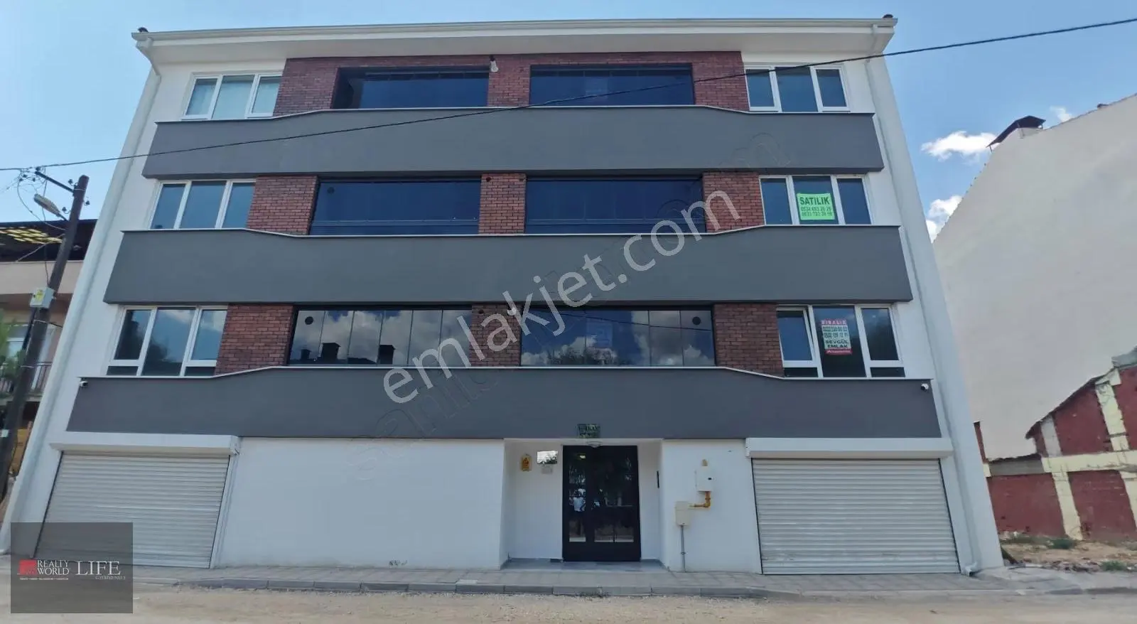 Rw Lıfe// Zincirlikuyu Mh Güner Sk.üzeri Kiralık 1+1 Daire