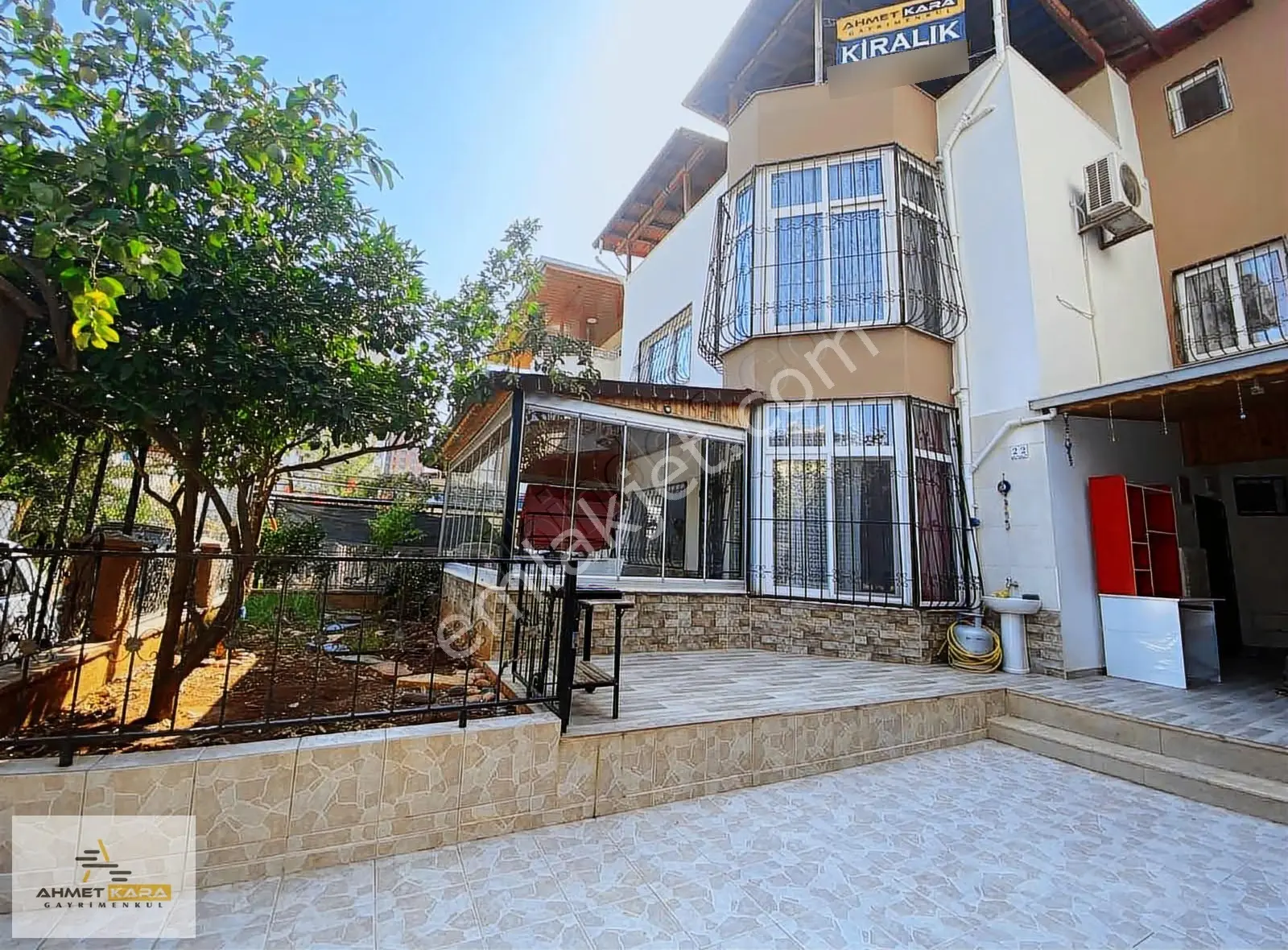 Ahmet Kara'dan 50.yıl Mah.4+1 Eşyalı Kiralık Tripleks Villa