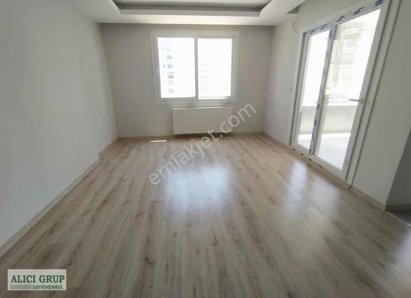 #macera Park Yanı Site İçi İskanlı Satılık 2+1 Cep Mutfak Daire - Görsel 3
