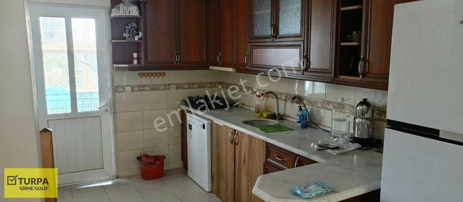 Yenifoça'da Kiralık 3+1 - Görsel 3