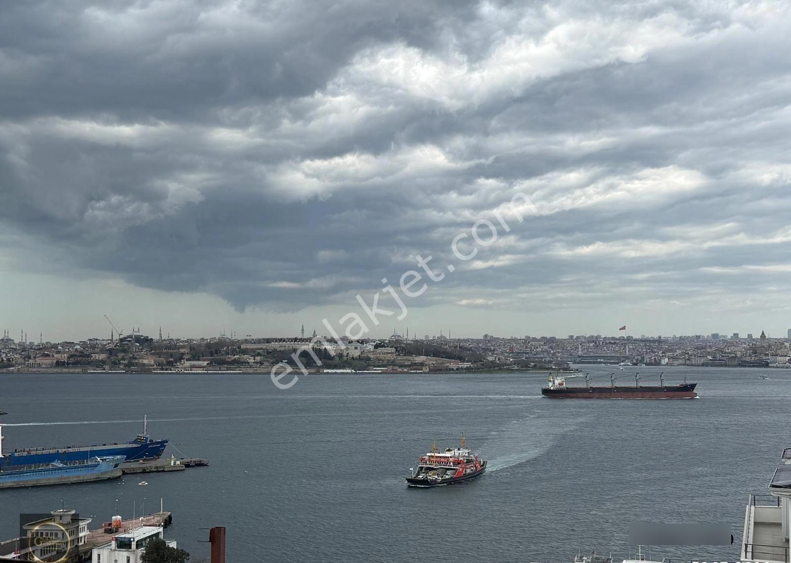 Üsküdar Selimiye'de Kapanmaz Deniz Manzaralı Dubleks - Görsel 25