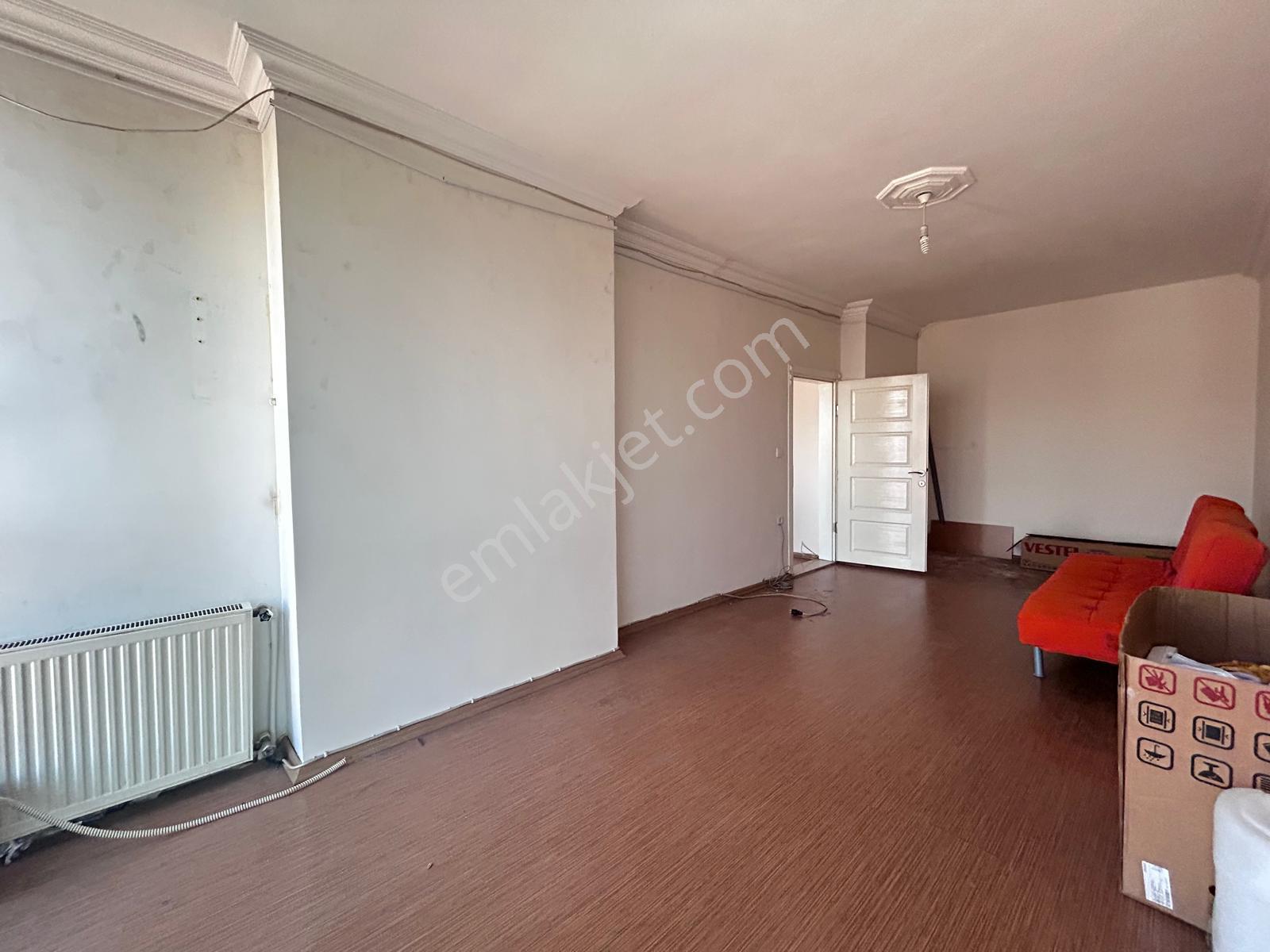 Edremit Merkezde Prestijli 2+1 Kiralık Ofis - Görsel 29