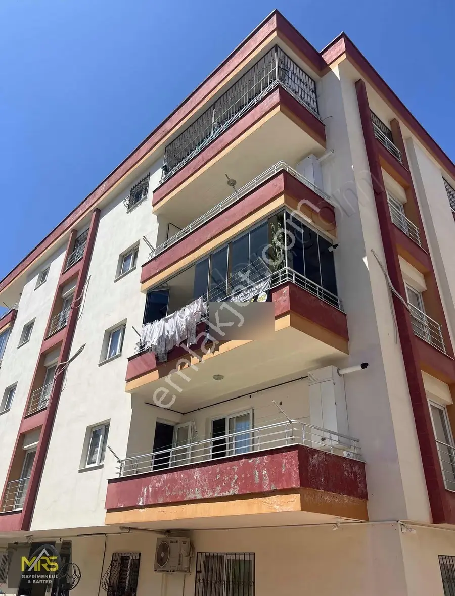 Mrs Gayrimenkul'den Yalınayak'ta Ekstralı Ara Kat 4+1 Daire - Görsel 3