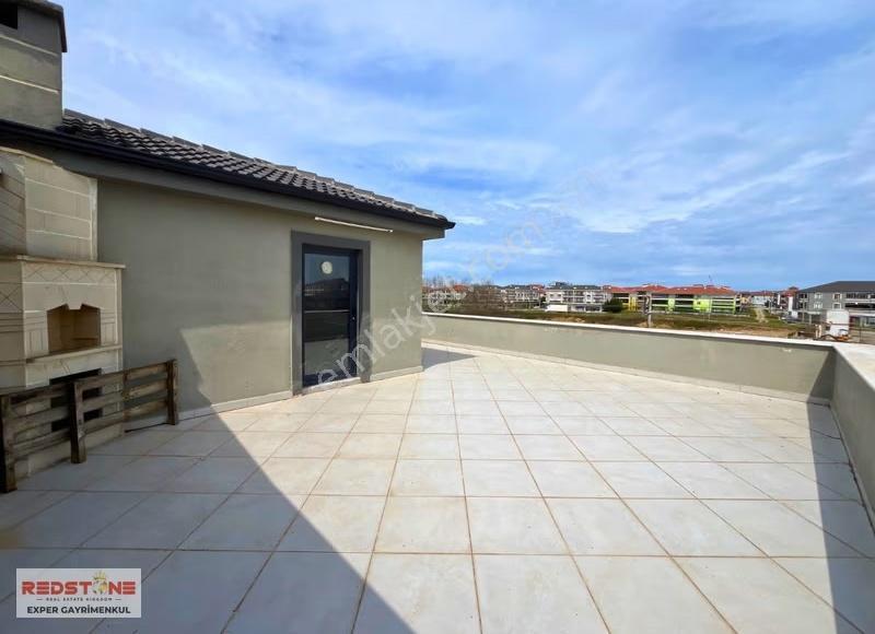 Havuzlu Sitede Müstakil Bahçeli Verandalı Teraslı Sıfır Villa - Görsel 19