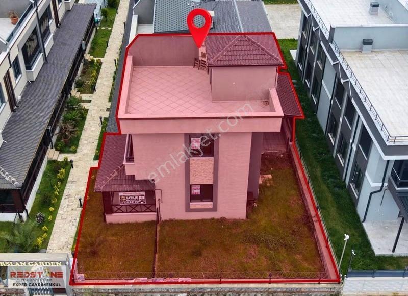 Havuzlu Sitede Müstakil Bahçeli Verandalı Teraslı Sıfır Villa - Görsel 30
