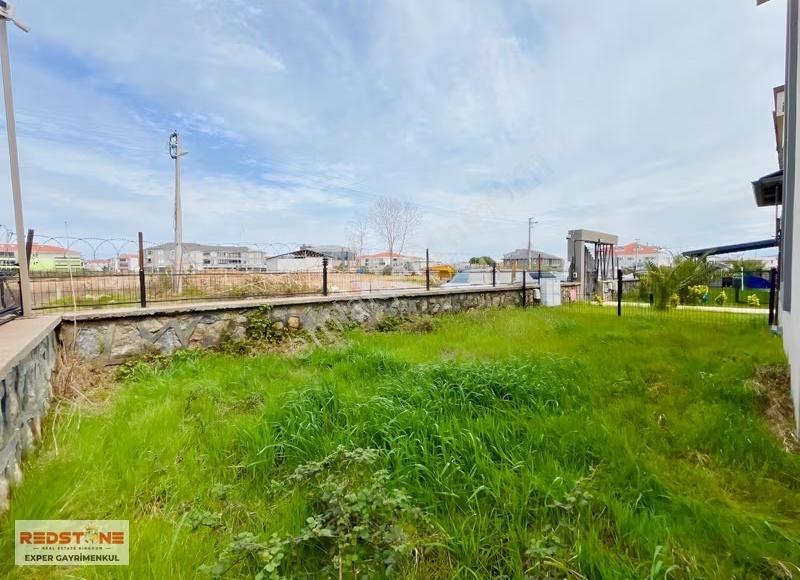 Havuzlu Sitede Müstakil Bahçeli Verandalı Teraslı Sıfır Villa - Görsel 3