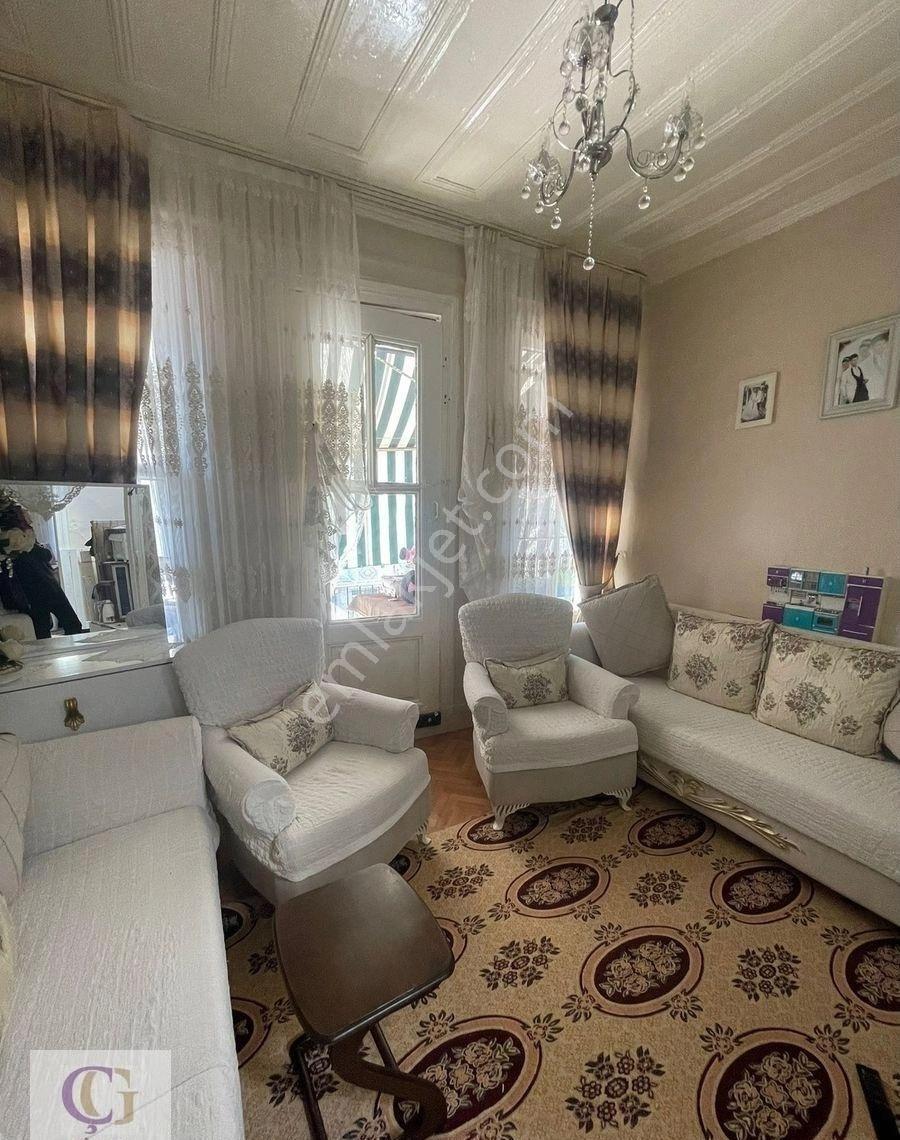 Balat Ayvansaray'da Sahile Yakın 3 Katlı Satılık Bina - Görsel 8