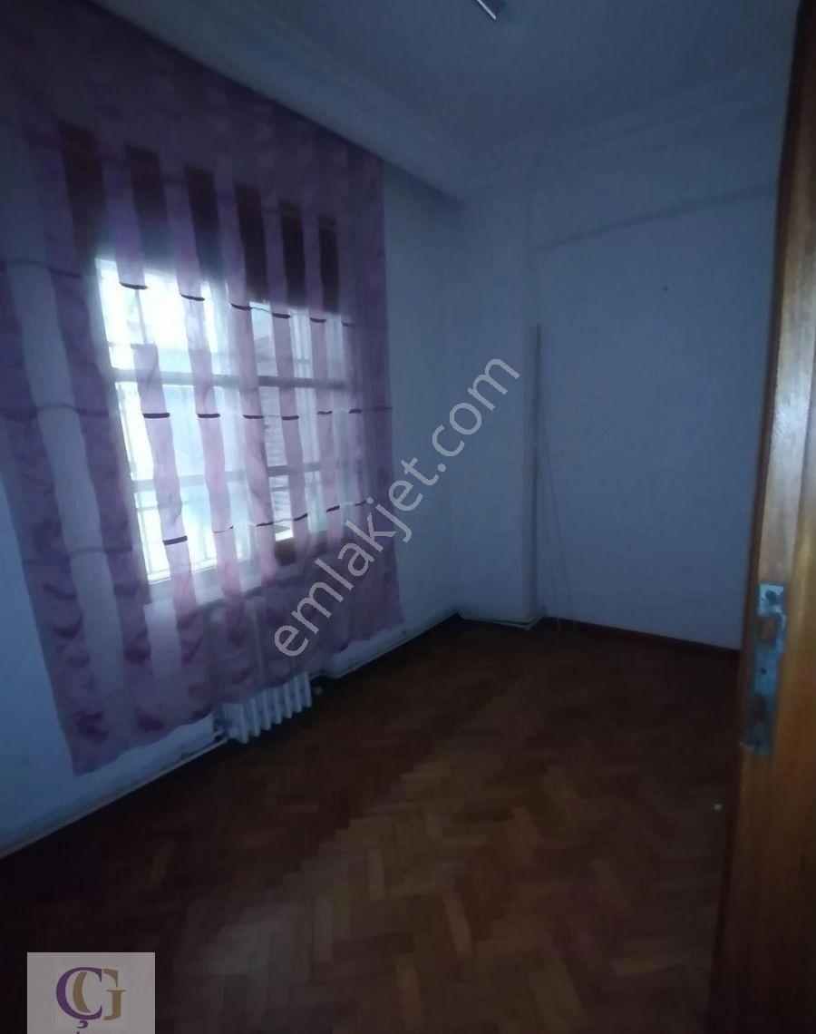 Yeşilyurt & Yeşilköy Arasında Bahçe Kullanımlı Satılık 3+1 - Görsel 10