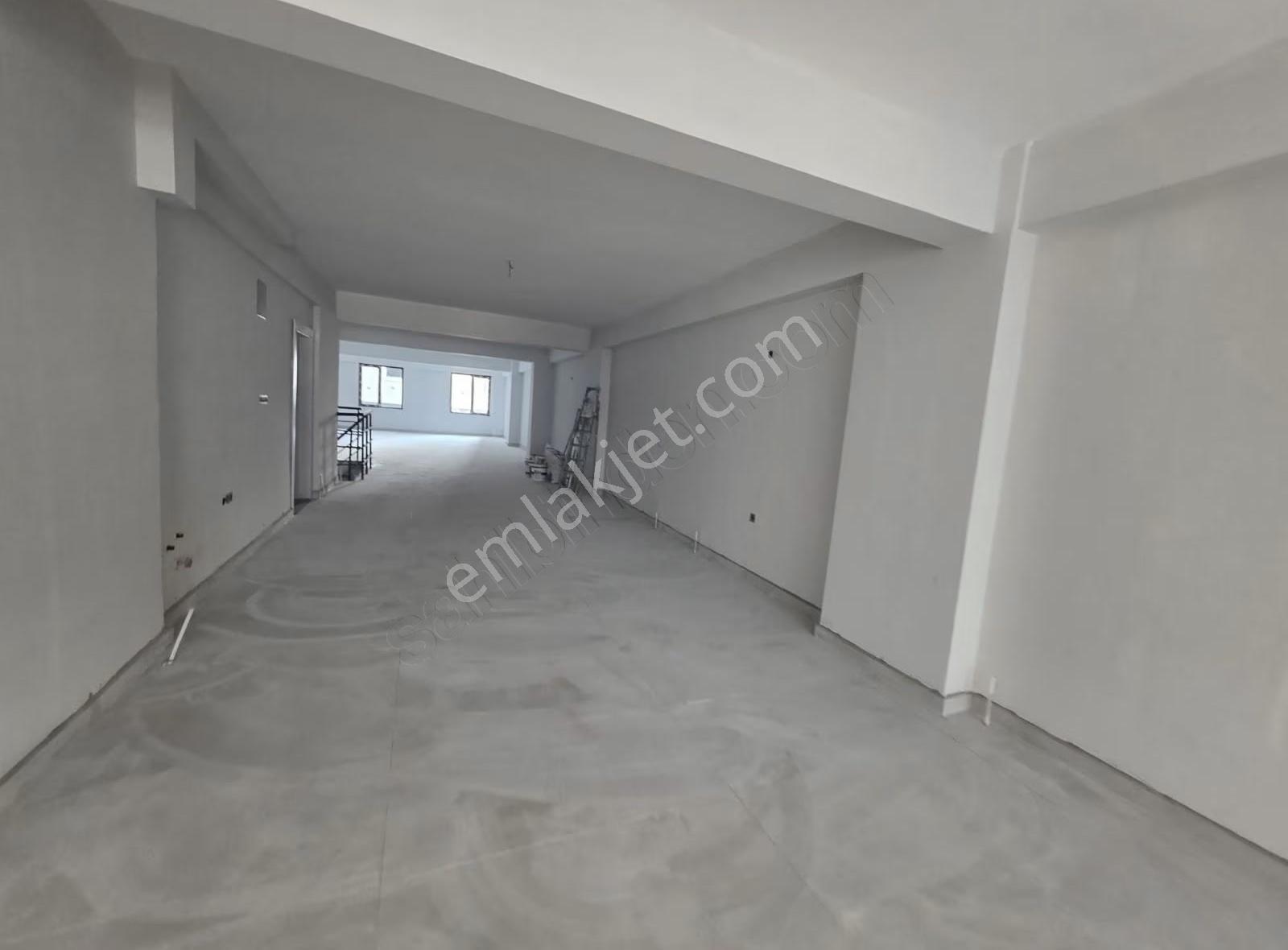 Devlet Hastanesi Civarı Merkezi Konum 280 M2 Ticari Dükkan - Görsel 2