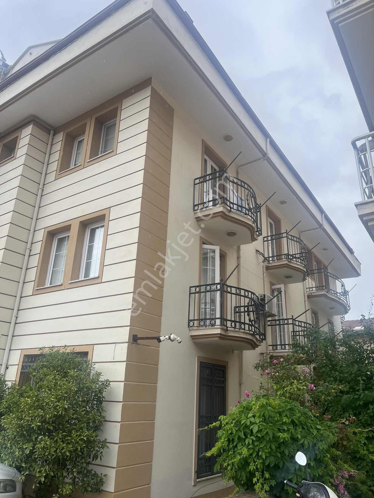 Taşyaka Mahallesinde Eşyalı Kiralık Ferah Daire - Görsel 2