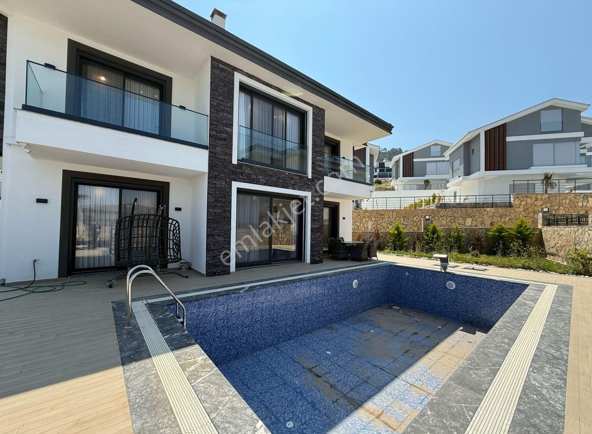 Deniz Ve Doğa Manzaralı Tam Müstakil Havuzlu A Kalite Lüx Villa