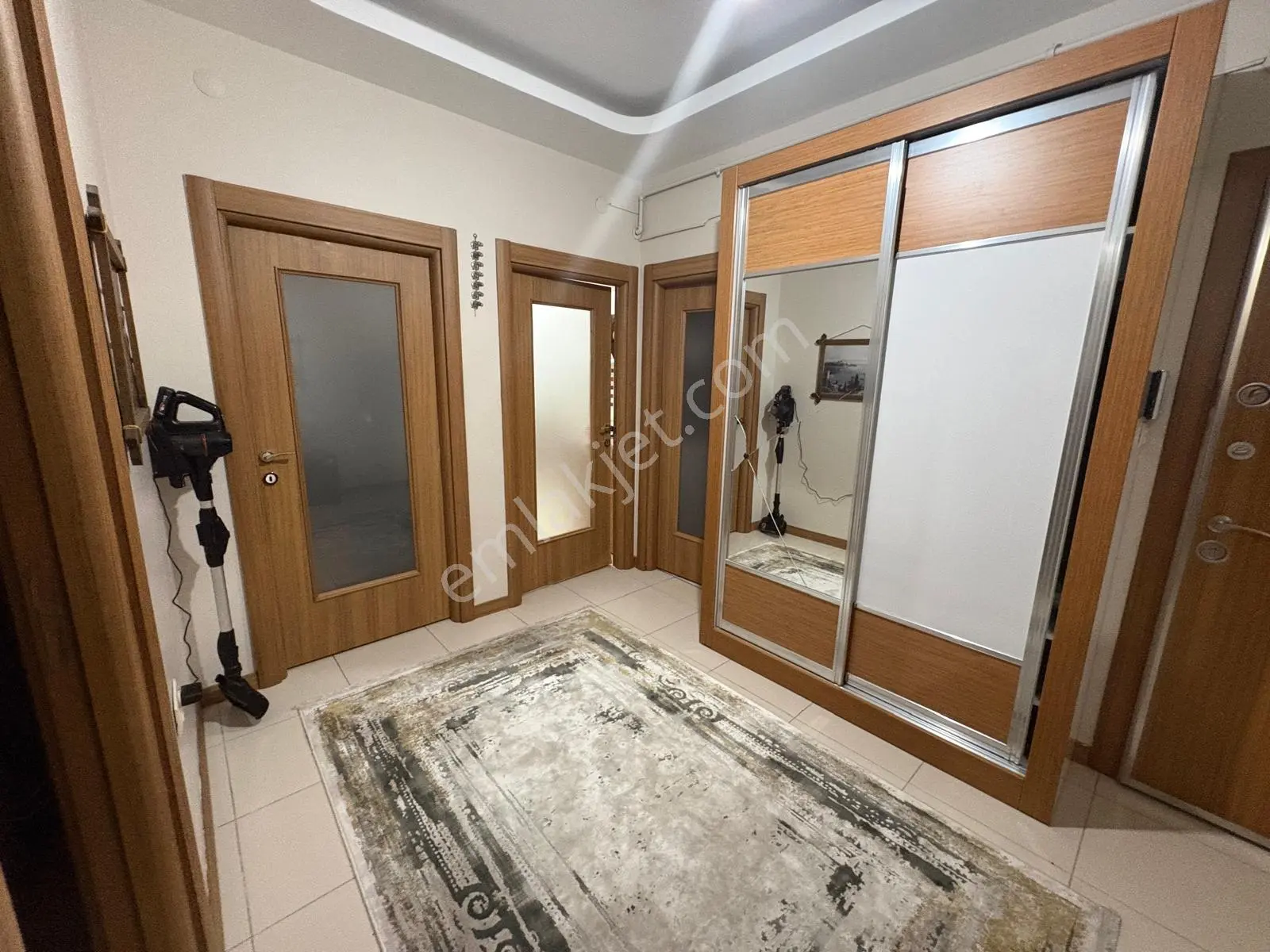 Beyazşehir Mahallesinde Tramvaya Yakın Satılık Geniş 3+1 Daire - Görsel 3