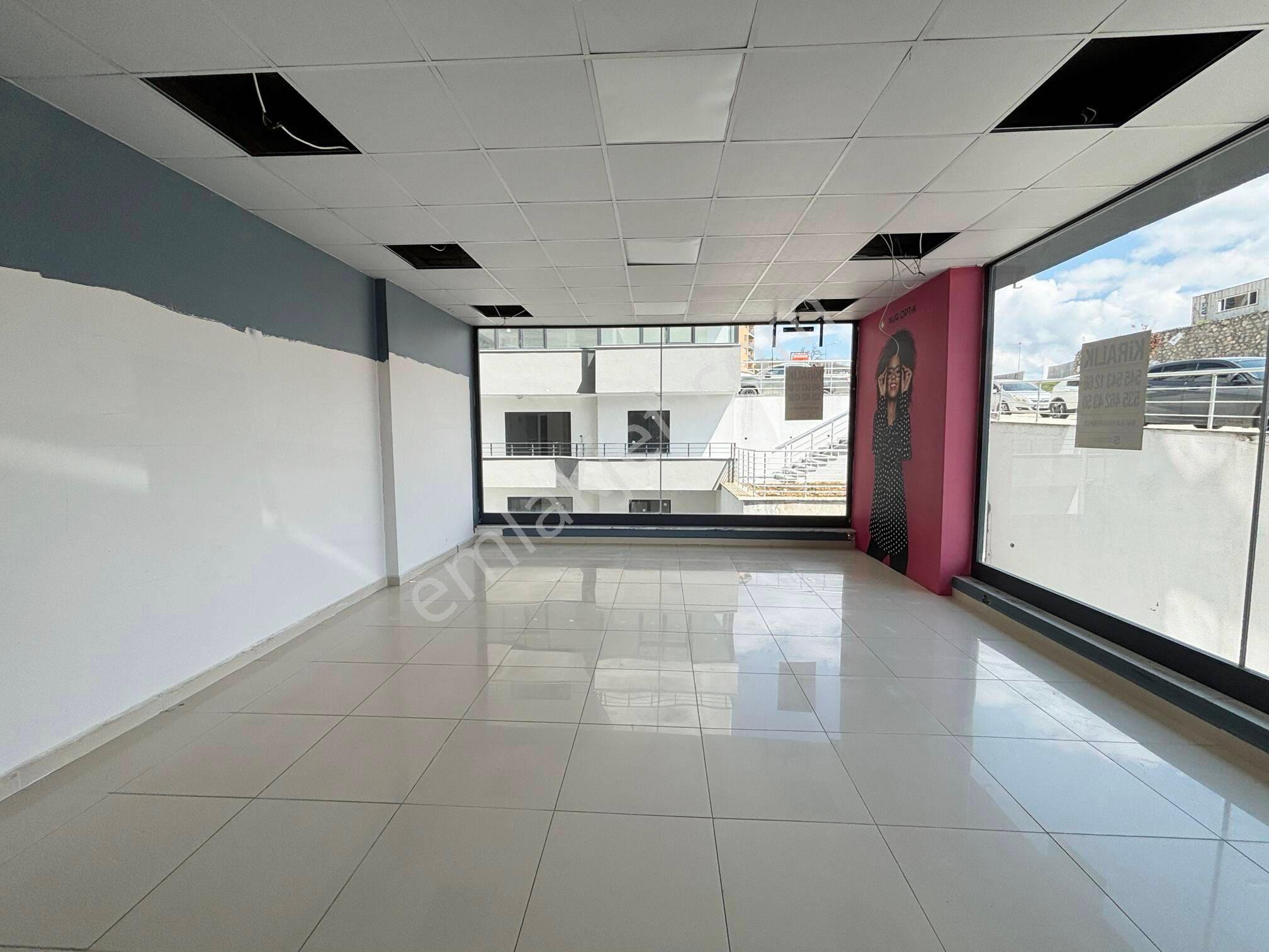 Konuralp Üniversite Ve Araştırma Hastanesine Çok Yakın 100 M2 Kiralık Dükkan - Görsel 12