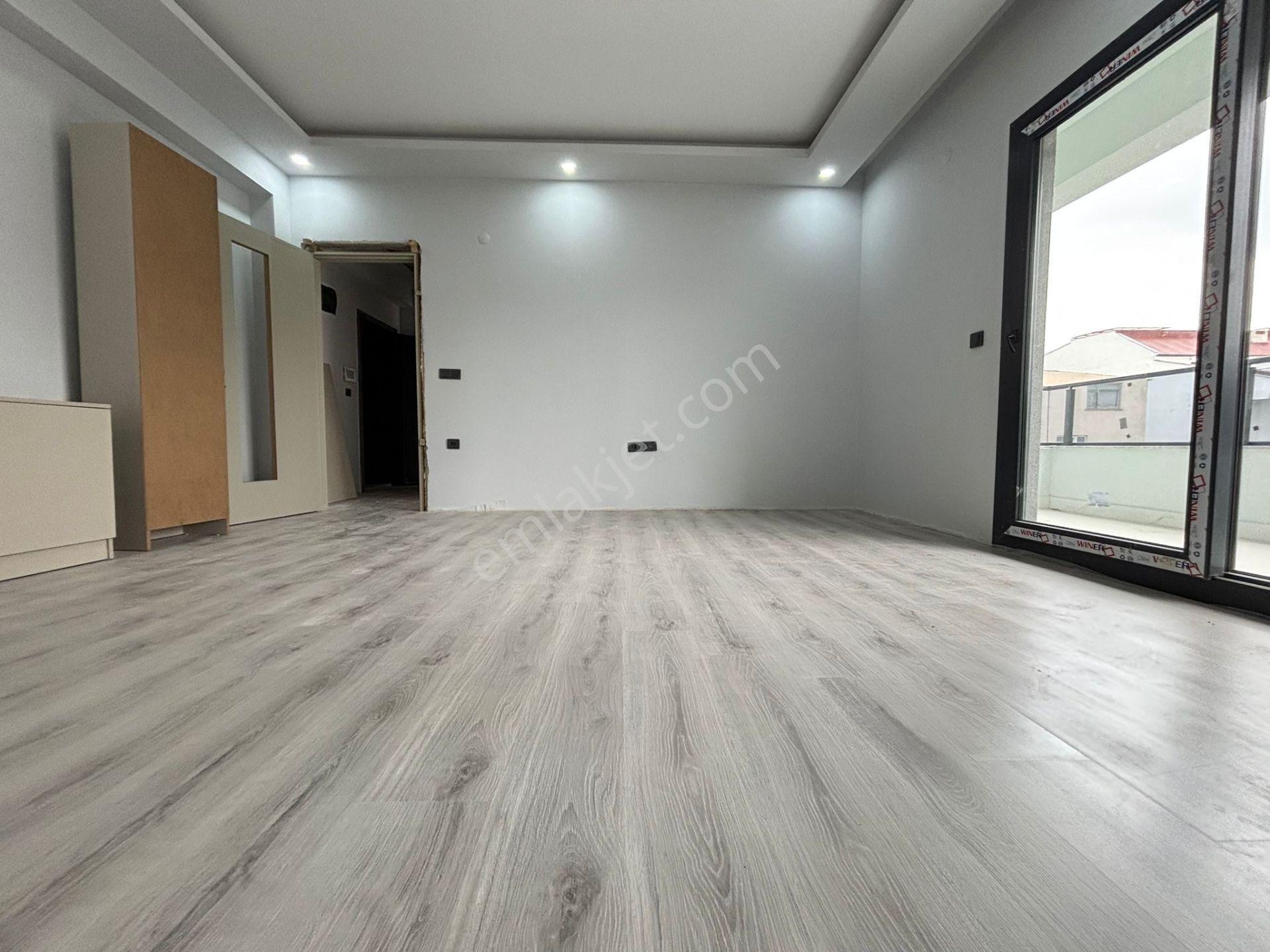 Mera Emlaktan Tuzcumurat Mh. Ayrı Mutfaklı 2+1 95m2 Lüx Daire - Görsel 15