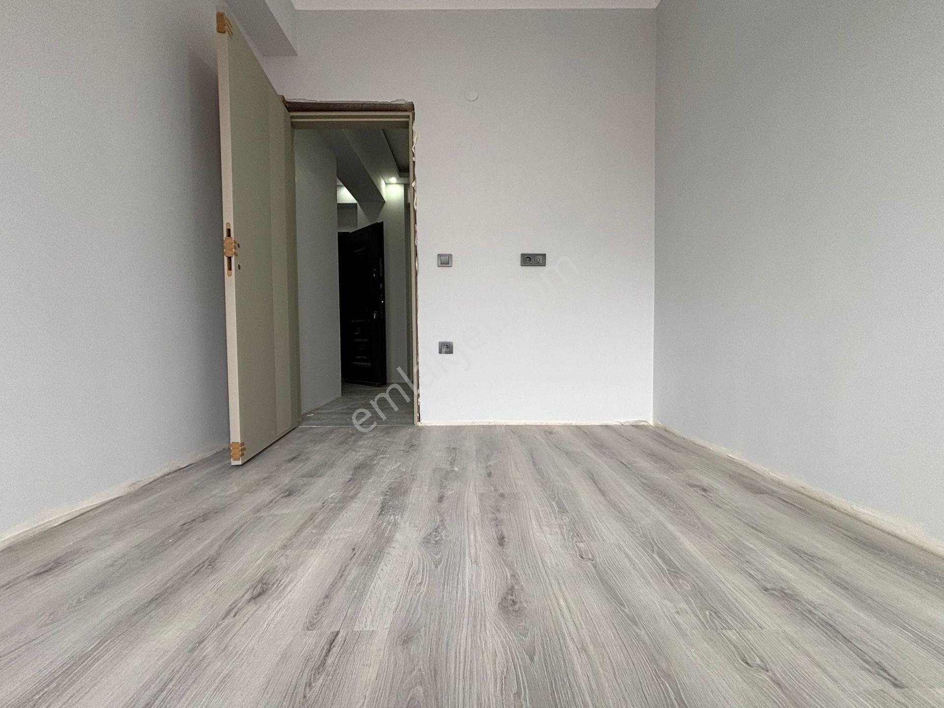 Mera Emlaktan Tuzcumurat Mh. Ayrı Mutfaklı 2+1 95m2 Lüx Daire - Görsel 12