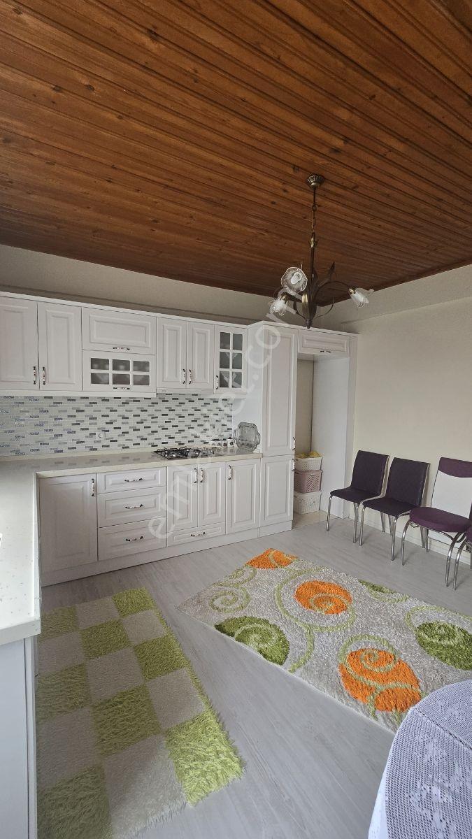 Akcaabat Oğul Kaya Mahallesınde Uc Katlı Ev - Görsel 23