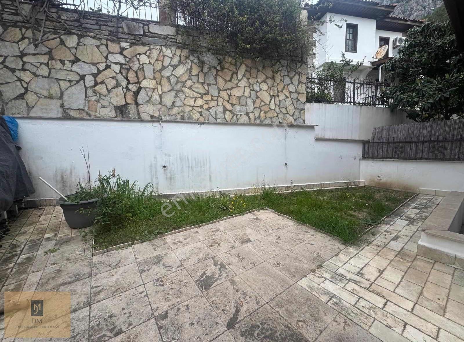 Akyaka Merkezde Lux Eşyalı,şömineli 4+1 Kiralık Müstakil Ev - Görsel 16