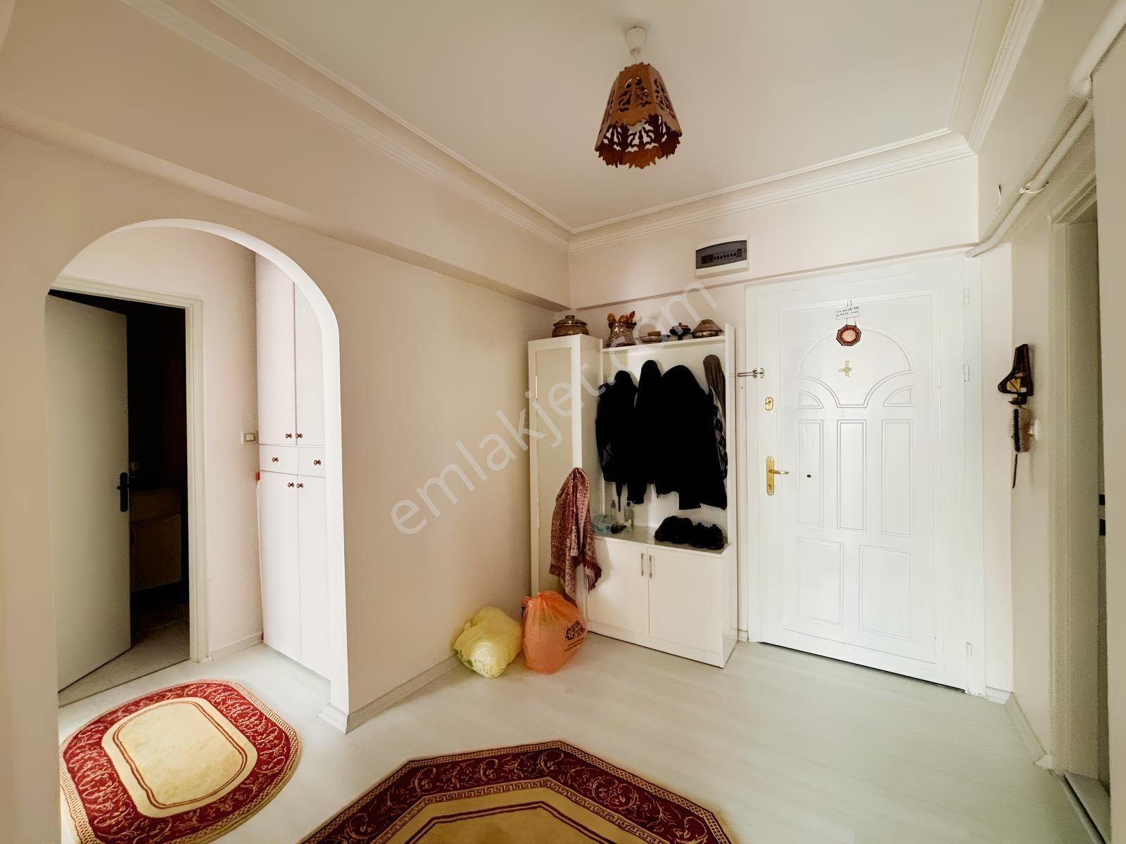 Barut Emlaktan Park Manzaralı Masrafsız Güney Cephe 3+1 Daire - Görsel 19