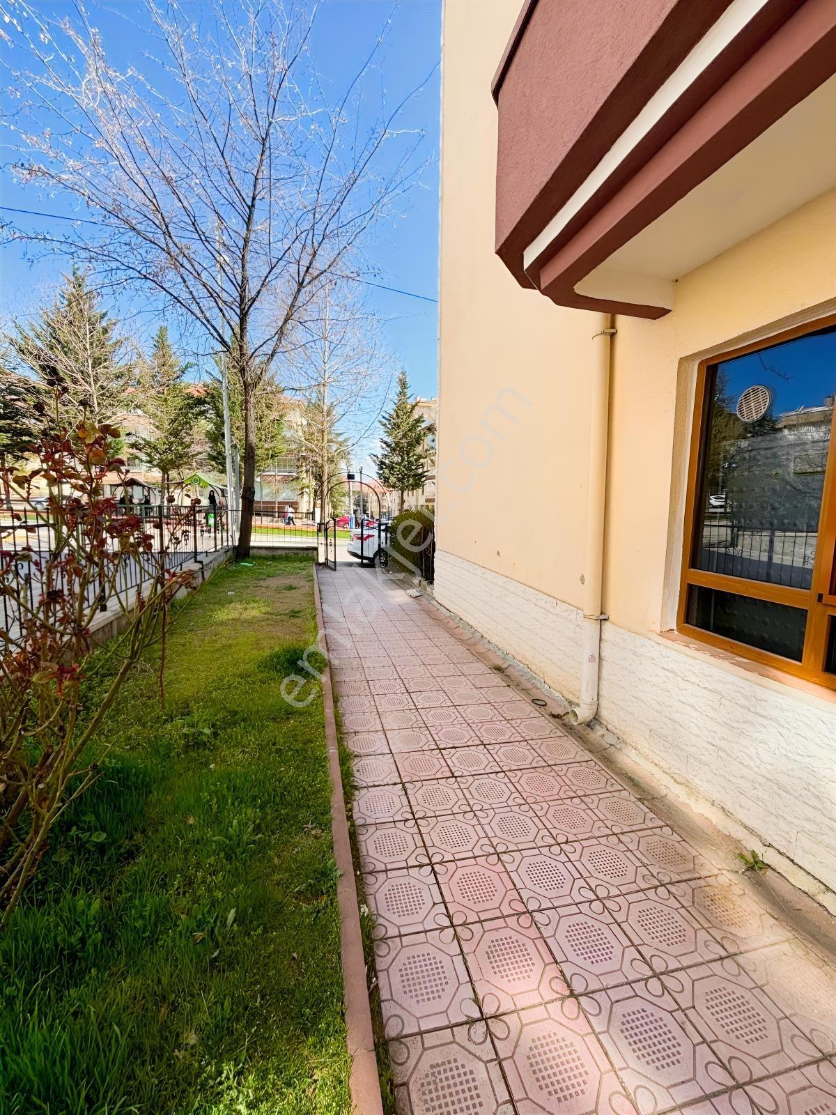 Barut Emlaktan Park Manzaralı Masrafsız Güney Cephe 3+1 Daire - Görsel 27