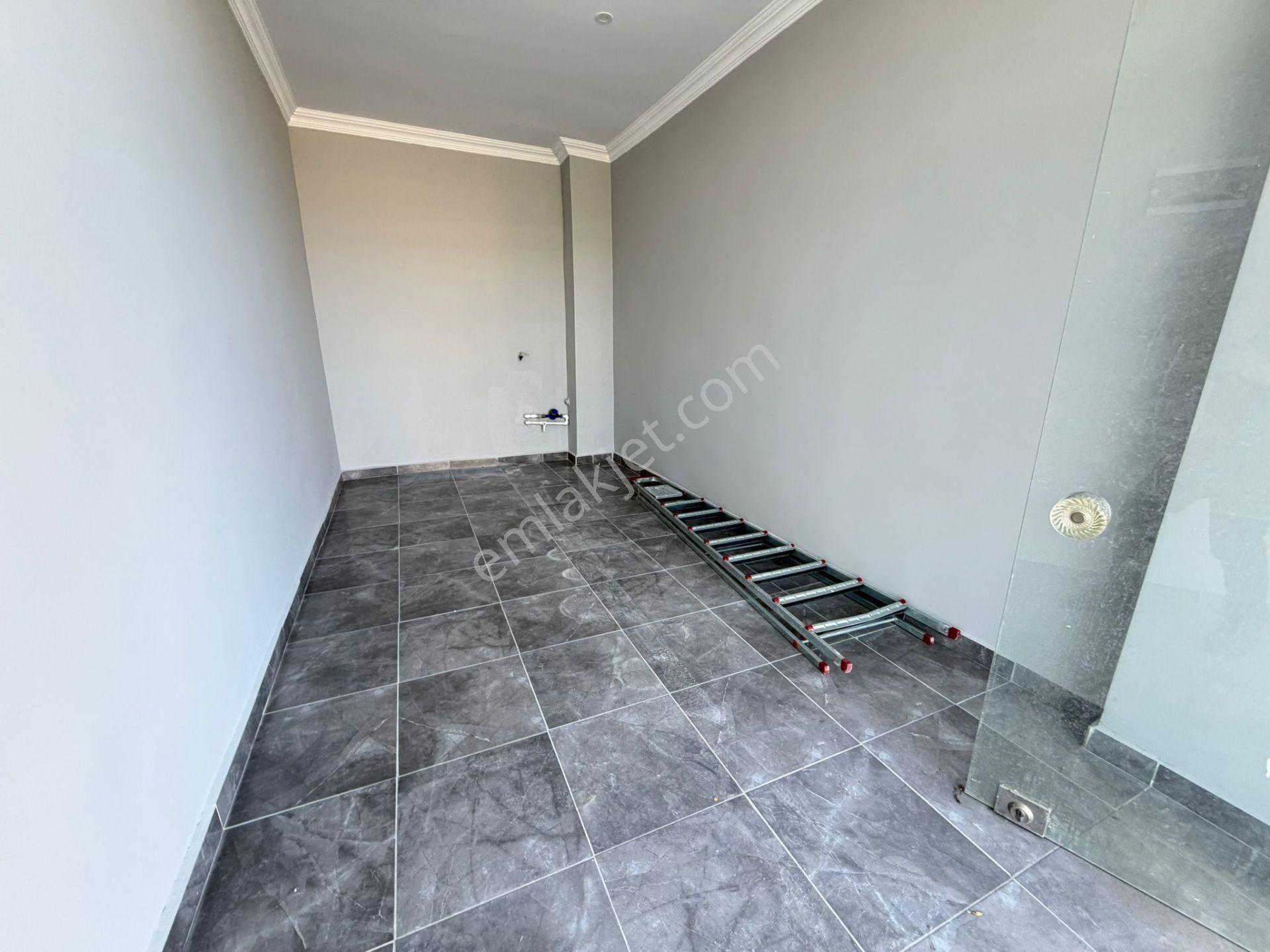 Güzelçamlı Mıllı Park Gırışınde, Ana Cadde Üzerı, 19 M² Kıralık Dükkan! - Görsel 6