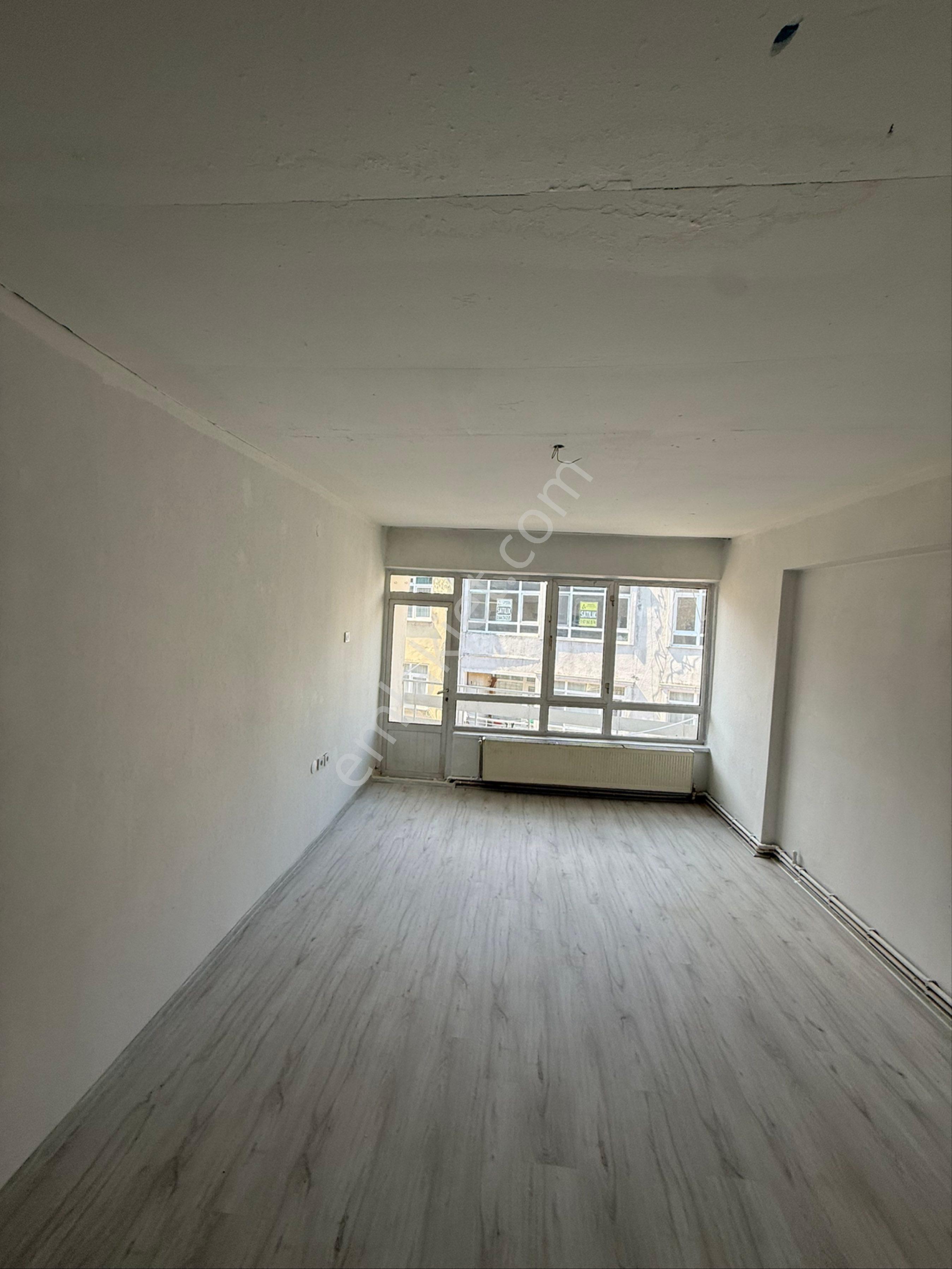 Hürriyet Mahallesinde İci Temiz Kiralık Daire - Görsel 8
