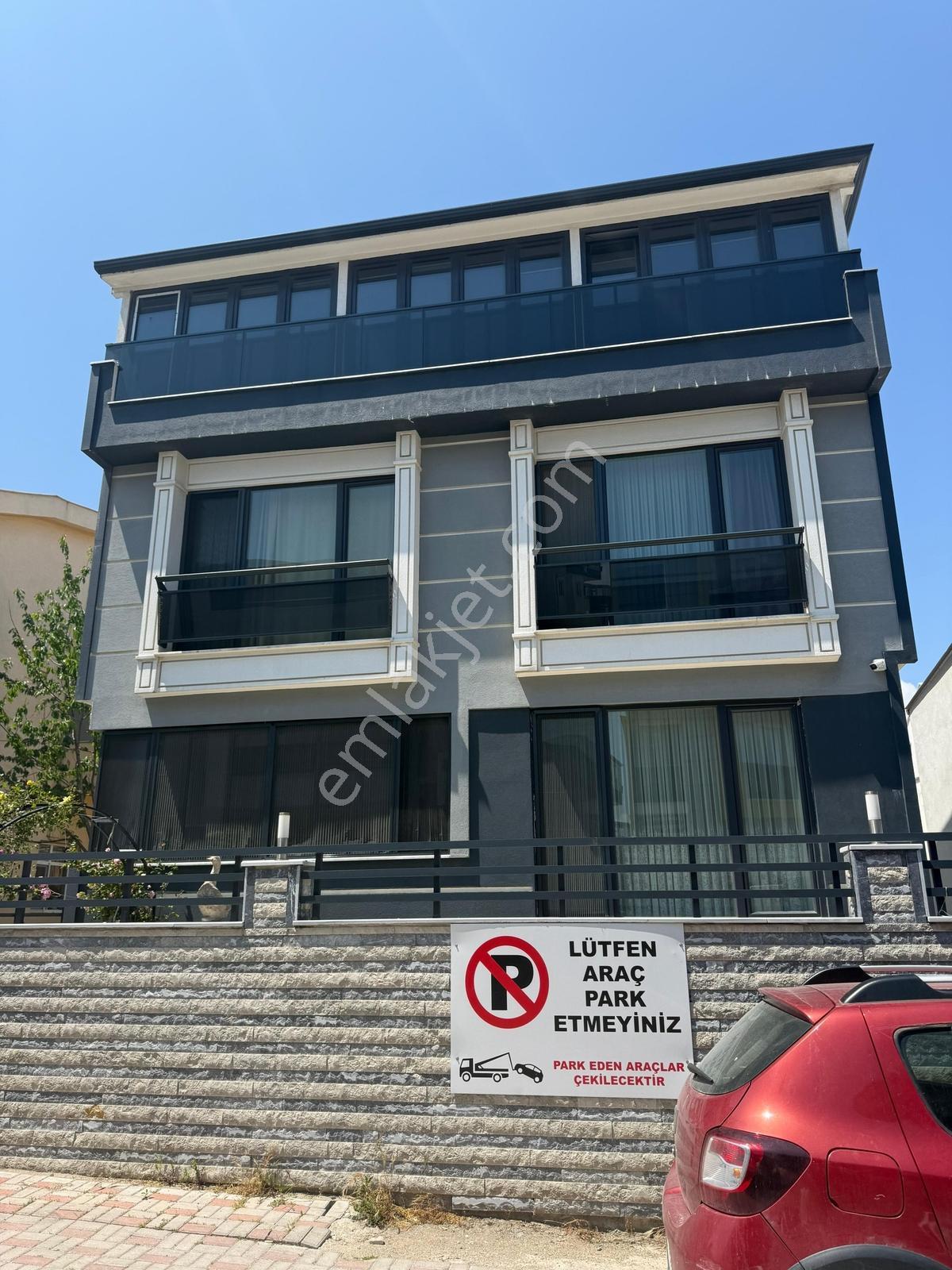 Bandırma Stm Emlaktan Satılık Eşsiz Tripleks Villa