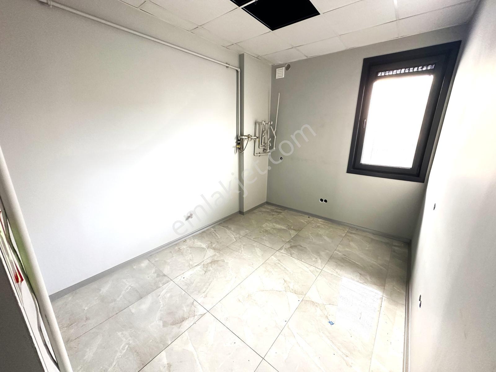 Anka Real Estate/sancaktepe Merkez'de Kiralık Depolu Dükkan - Görsel 30