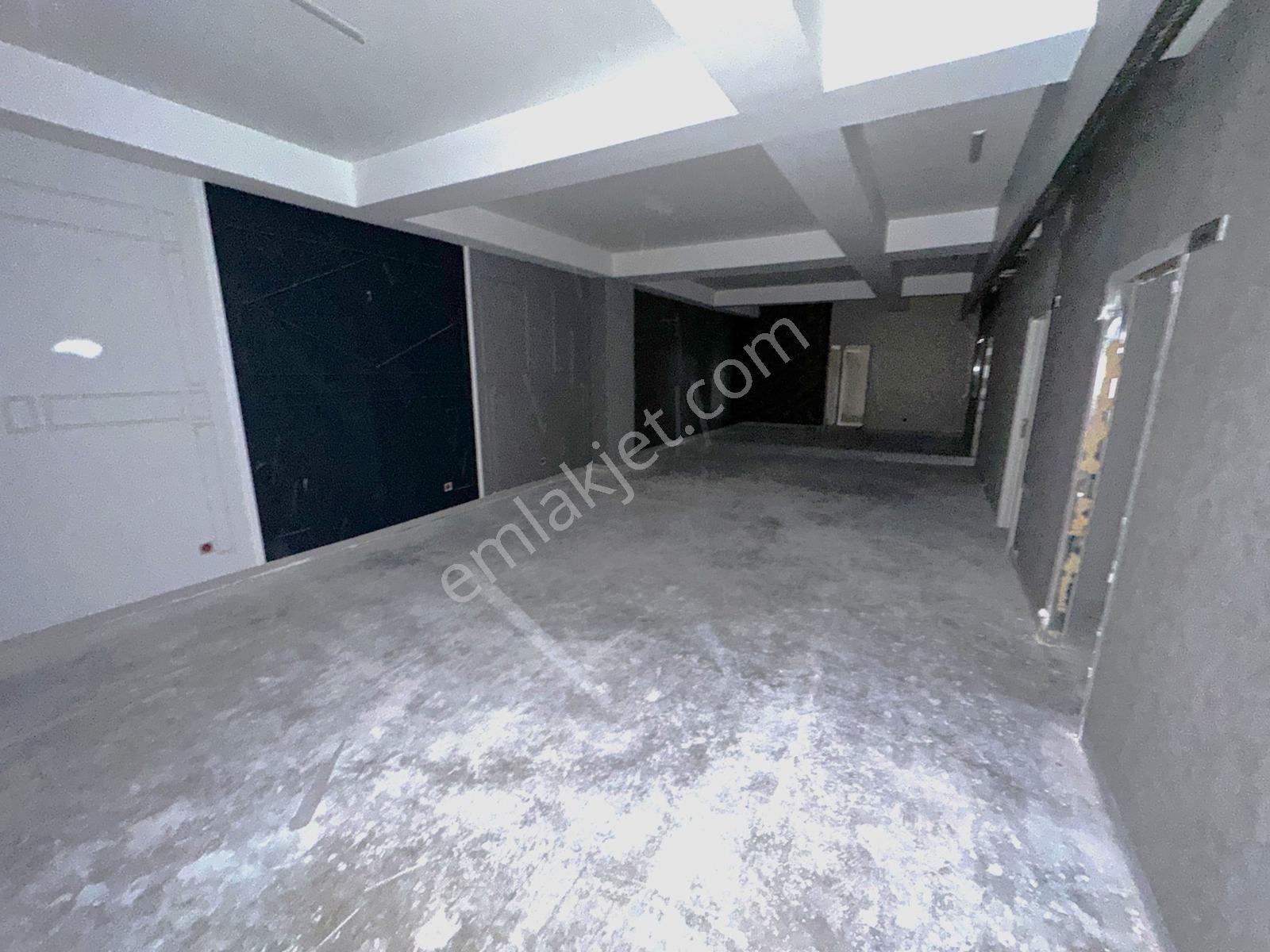 Anka Real Estate/sancaktepe Merkez'de Kiralık Depolu Dükkan - Görsel 32