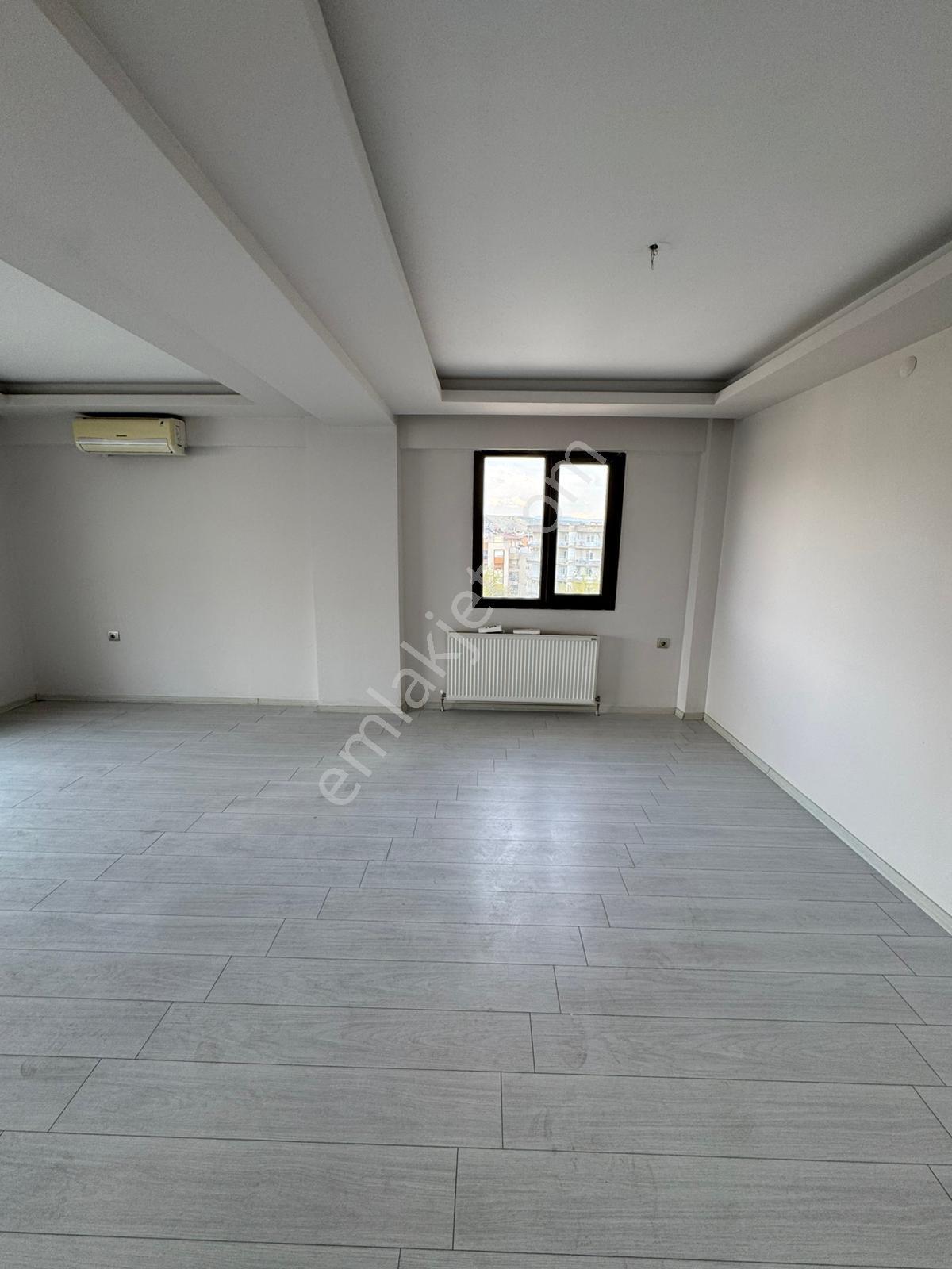 Bayraklı Park Konumunda Fırsat Dubleks Daire - Görsel 25