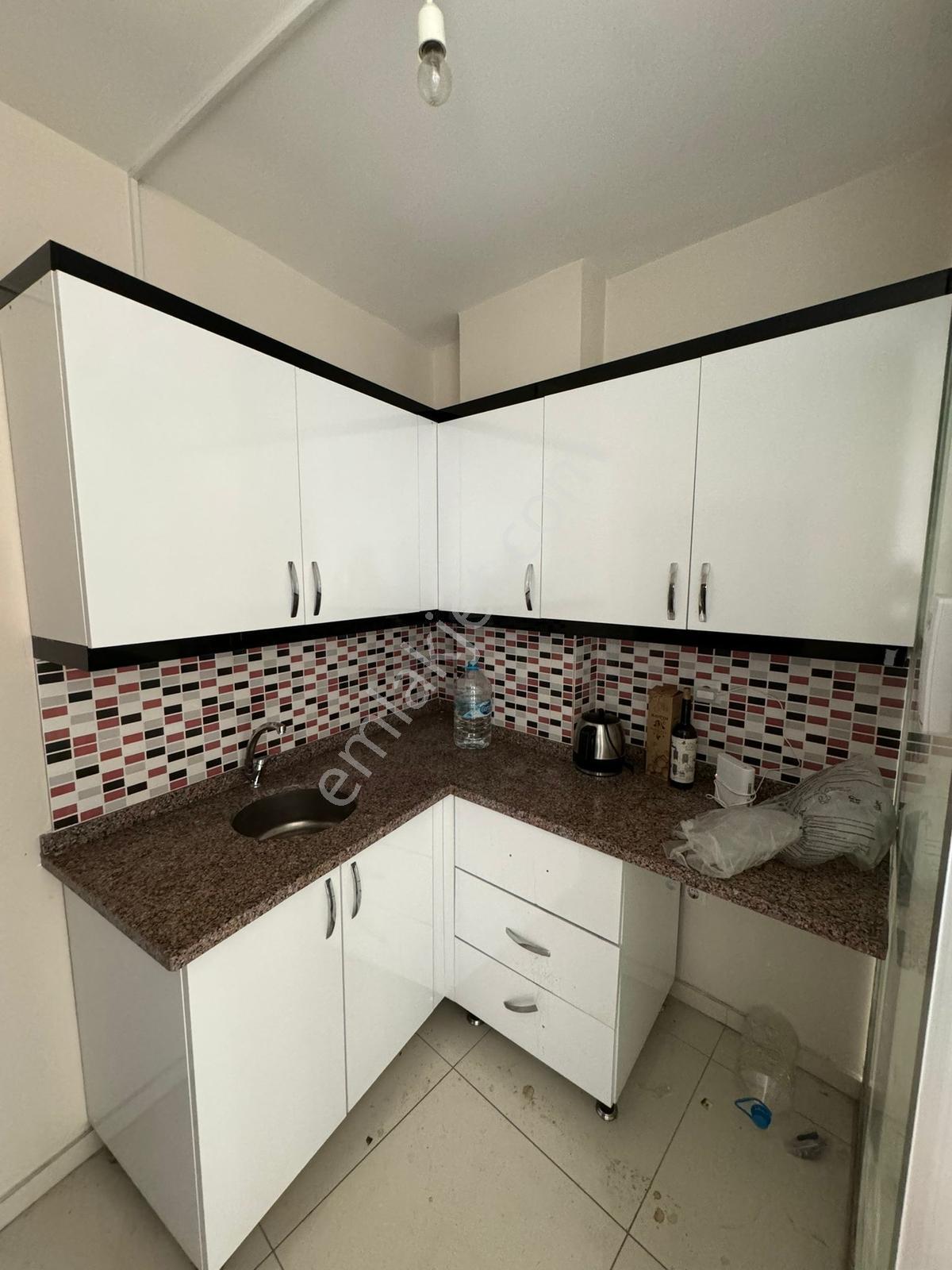 Cadde Üzeri Köşebaşı 60m² Yüksek Görünürlüklü Kiralık Dükkan - Görsel 25