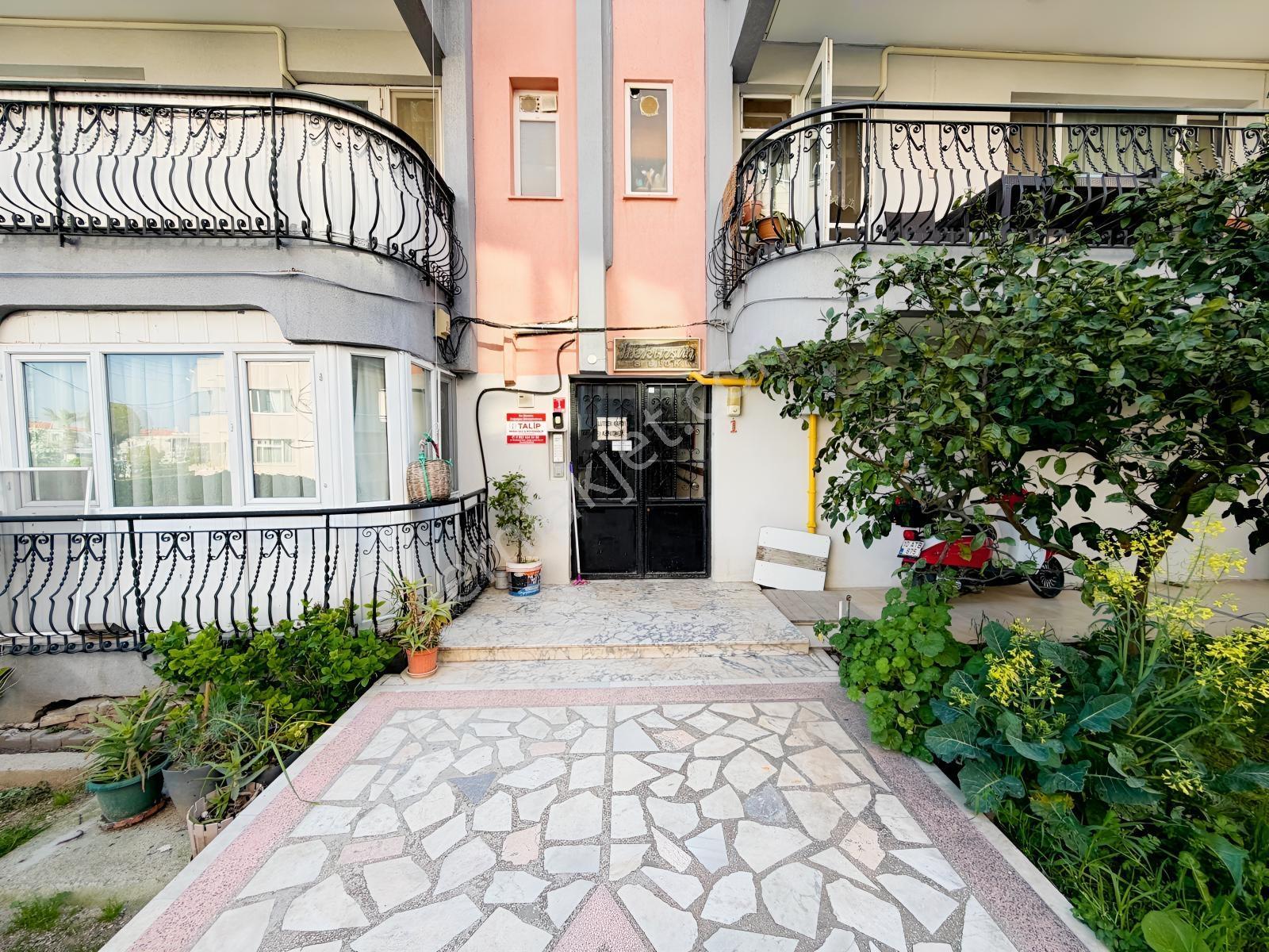 Pera'dan Ayvalık 150 Evlerde Doğalgazlı Kiralık 3+1 Geniş Daire - Görsel 2