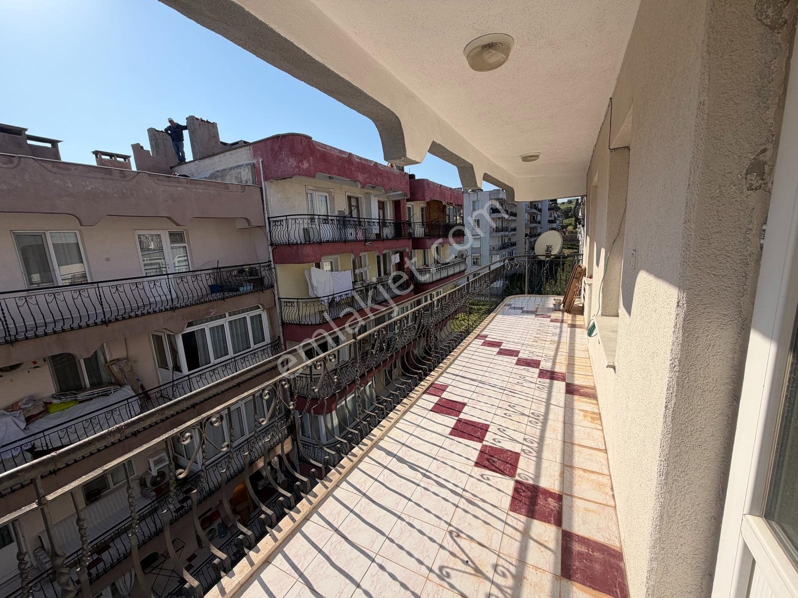 Pera'dan Ayvalık 150 Evlerde Doğalgazlı Kiralık 3+1 Geniş Daire - Görsel 13