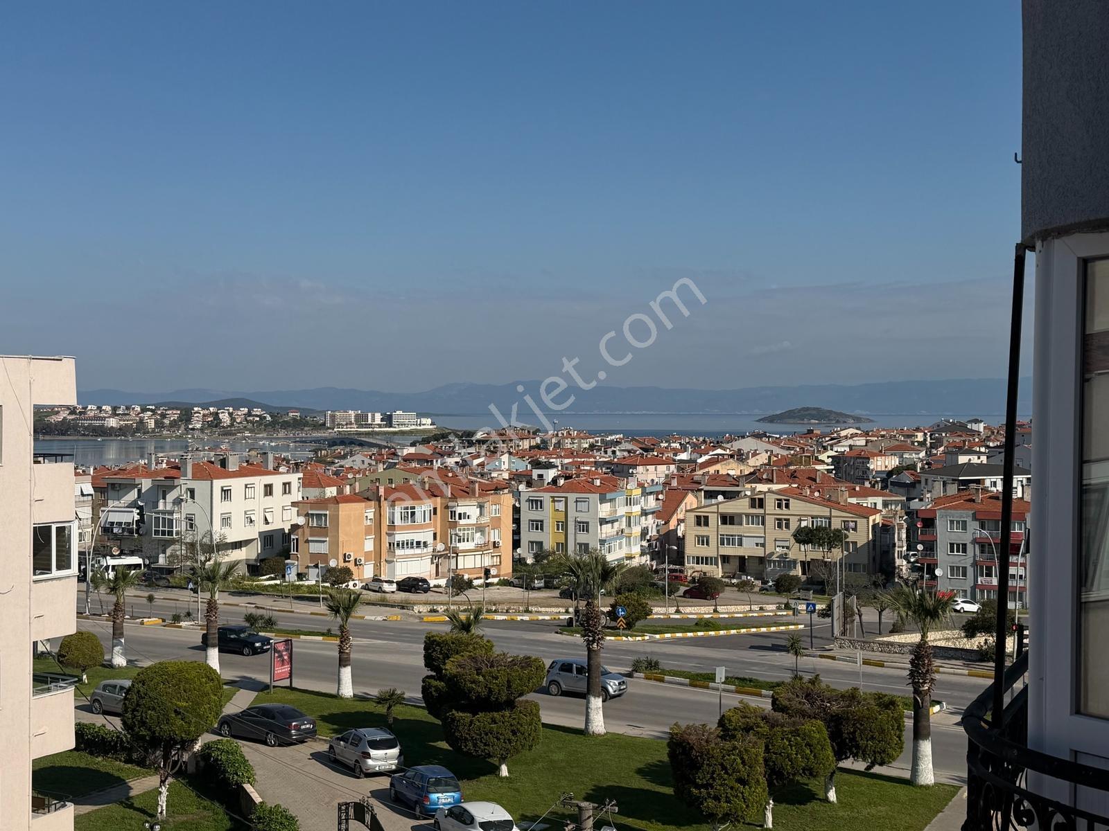 Pera'dan Ayvalık 150 Evlerde Doğalgazlı Kiralık 3+1 Geniş Daire - Görsel 6