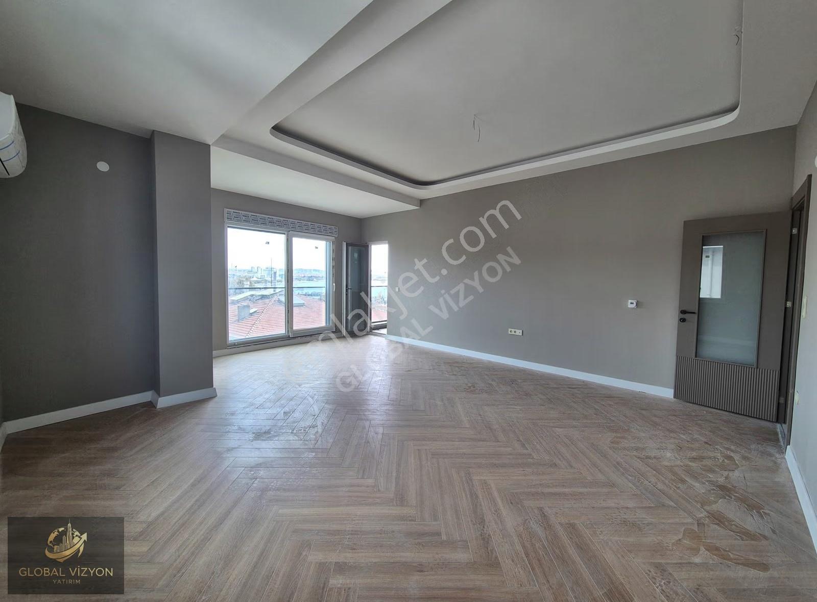 Pendik Koru Plus Deniz-şehir Manzaralı Sıfır 320 M2 Dublex Daire - Görsel 14