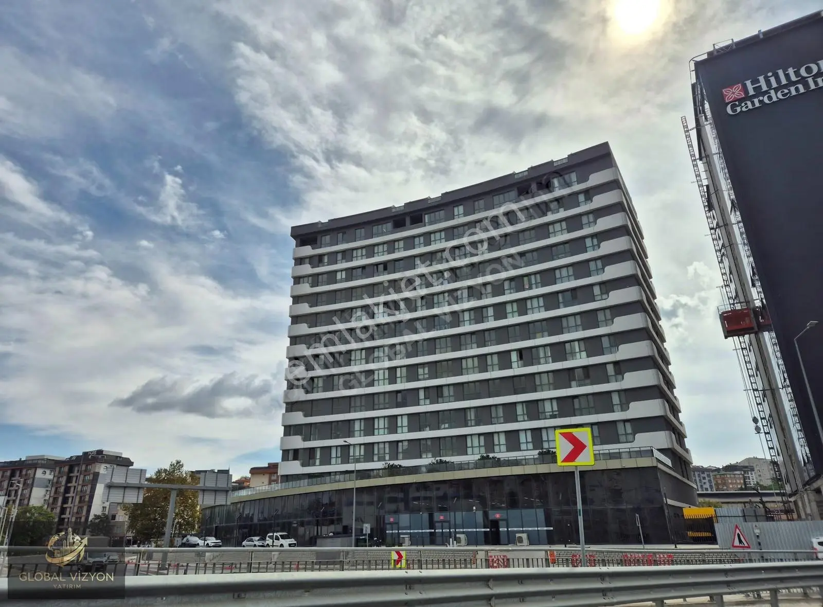 Pendik Perla34 Garanti Bankası Yanı Kiracılı Satılık 1+1 Daire - Görsel 3