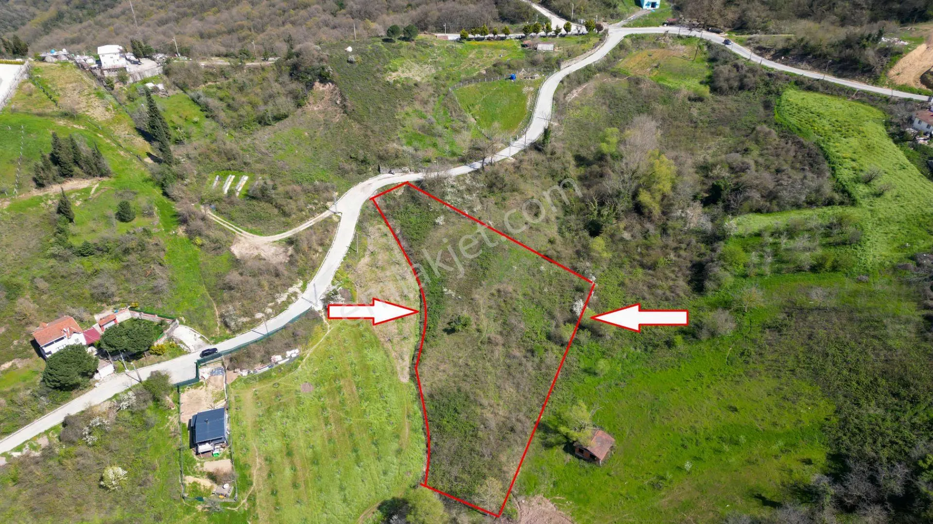 Karamürsel Oluklu %5 İmarlı 3867 M2 Satılık Bahçe