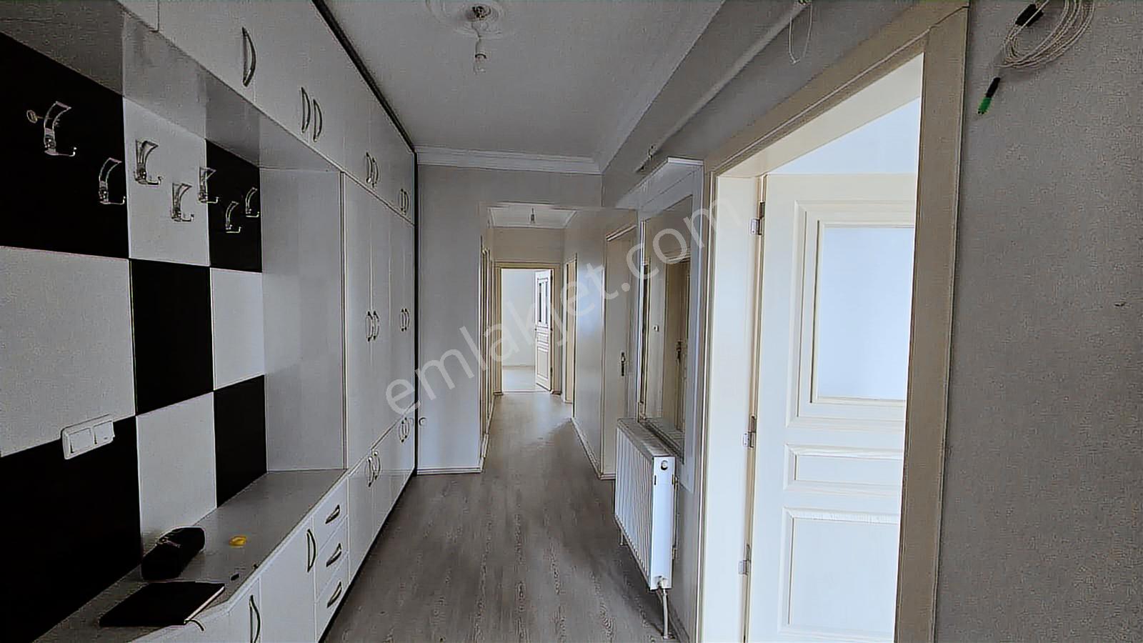Turkuaz Emlaktan Nazmi Saatçi Mah. 3+1 Kiralık Daire - Görsel 18