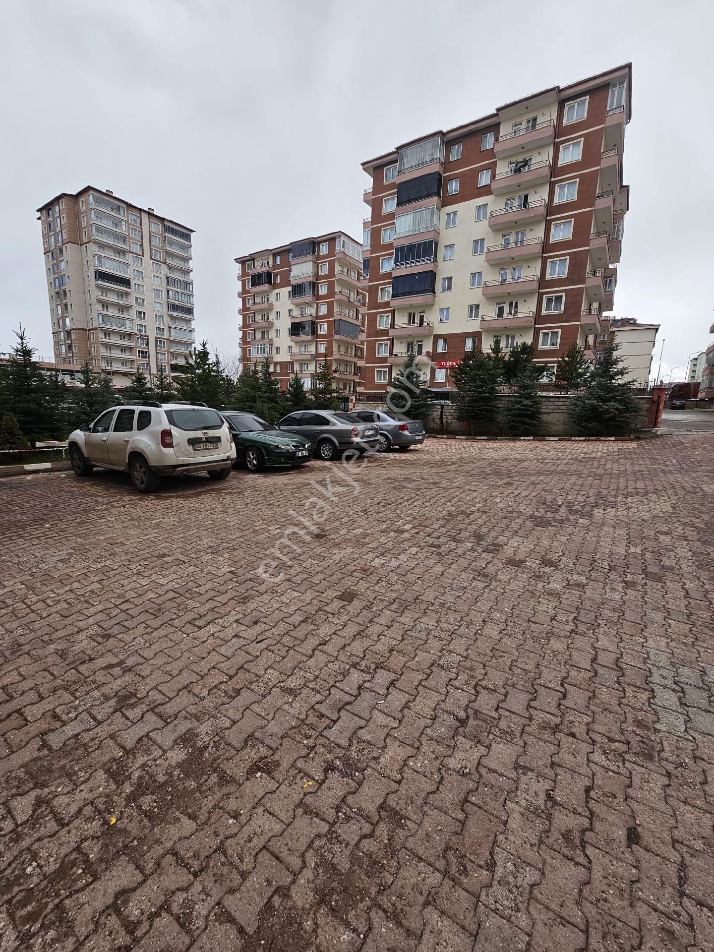 Yıldız Gayrımekul'den Ahmetturangazi Mahallesi Asansörlü 3+1 Satılık Daire Yatırıma Uygun - Görsel 15