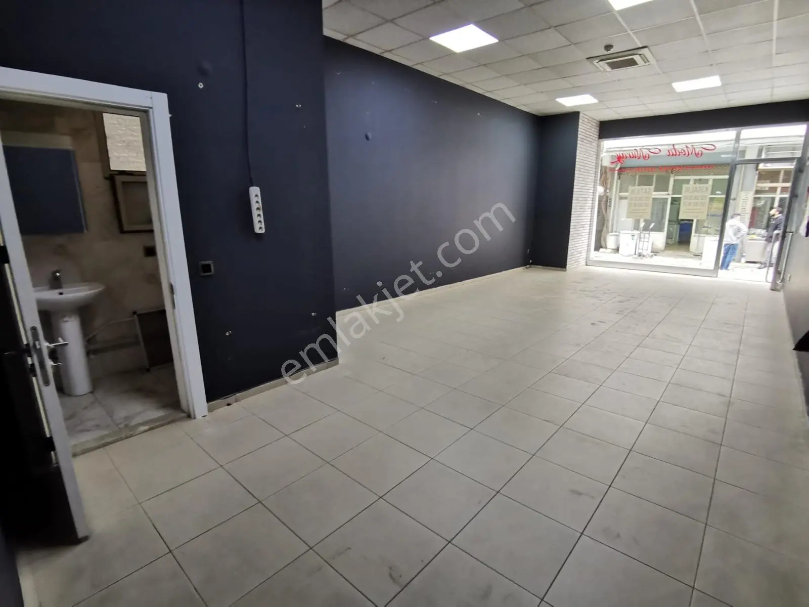 Bayraklı Sgk Yanı Avcılar İş Merkezi Altında 50m² Satılık İşyeri - Görsel 13