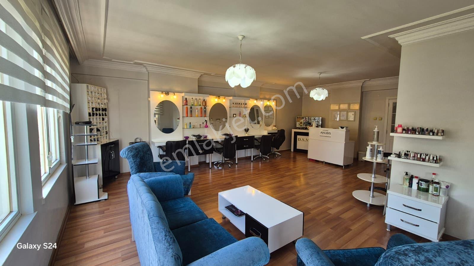 Tüzün'den Devren Kiralık Kuaför Ve Güzellik Salonu - Görsel 32