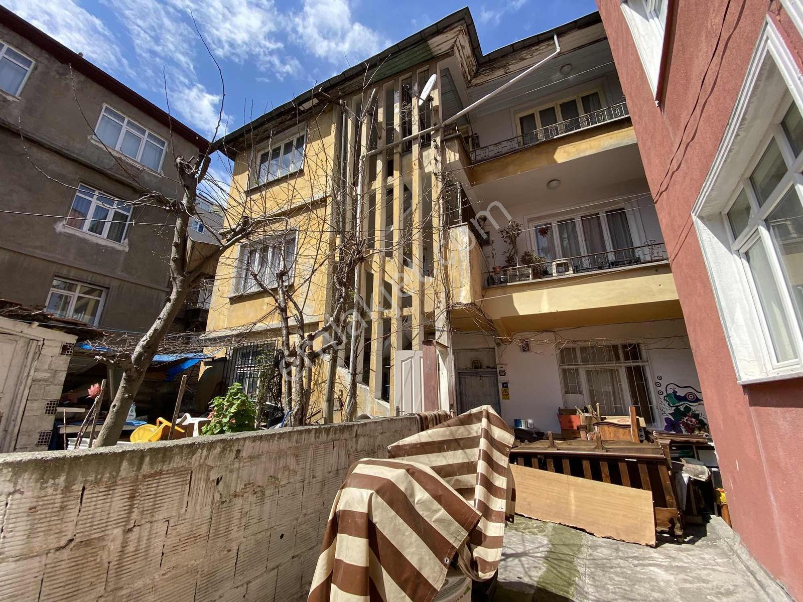 Başar Gayrimenkul'den Çiftlik Mah 4 Kata İmarlı Satılık Arsa - Görsel 2