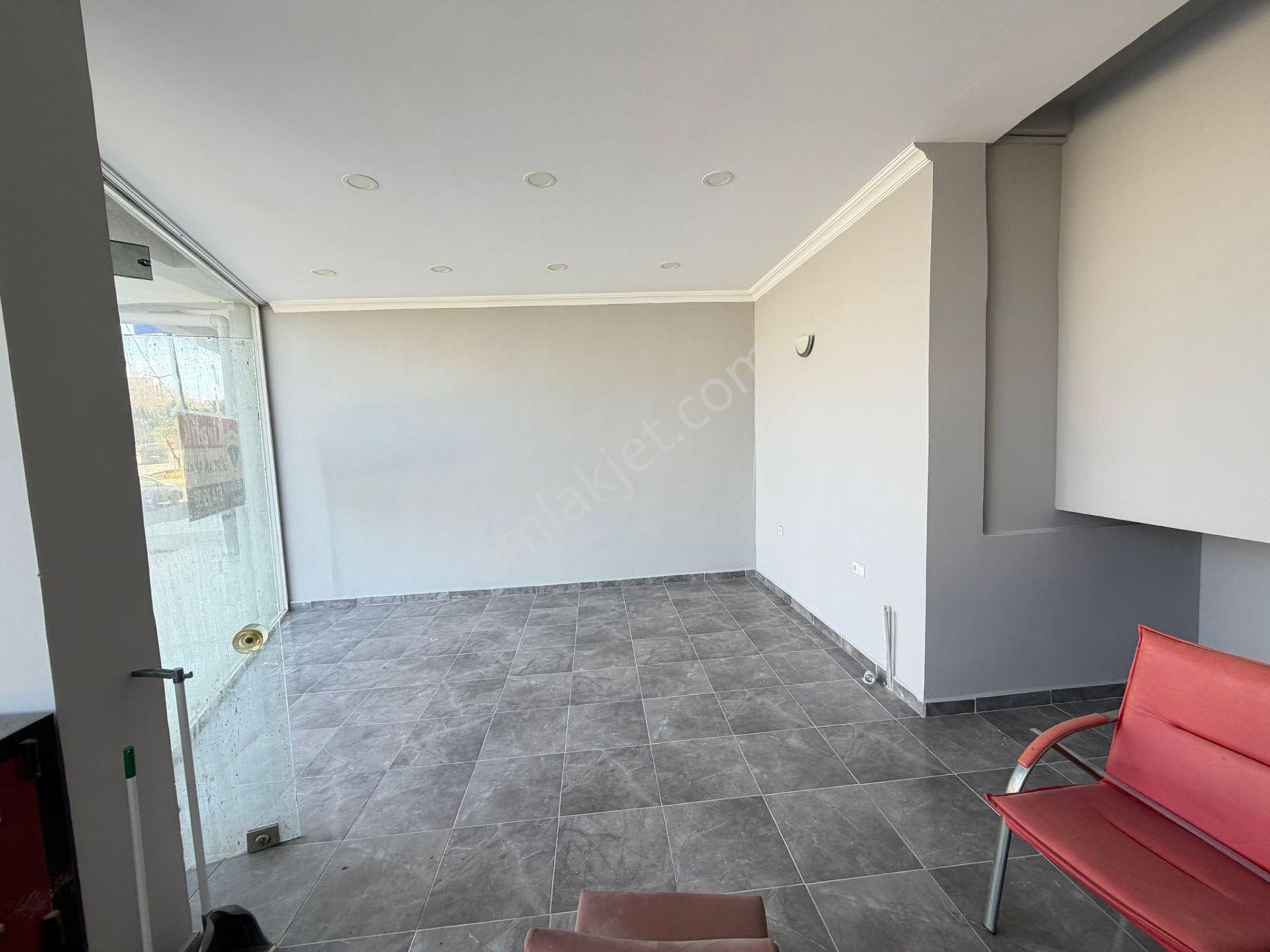 Güzelçamlı Mıllı Park Gırışınde, Ana Cadde Üzerı, 35 M² Kıralık Dükkan! - Görsel 6