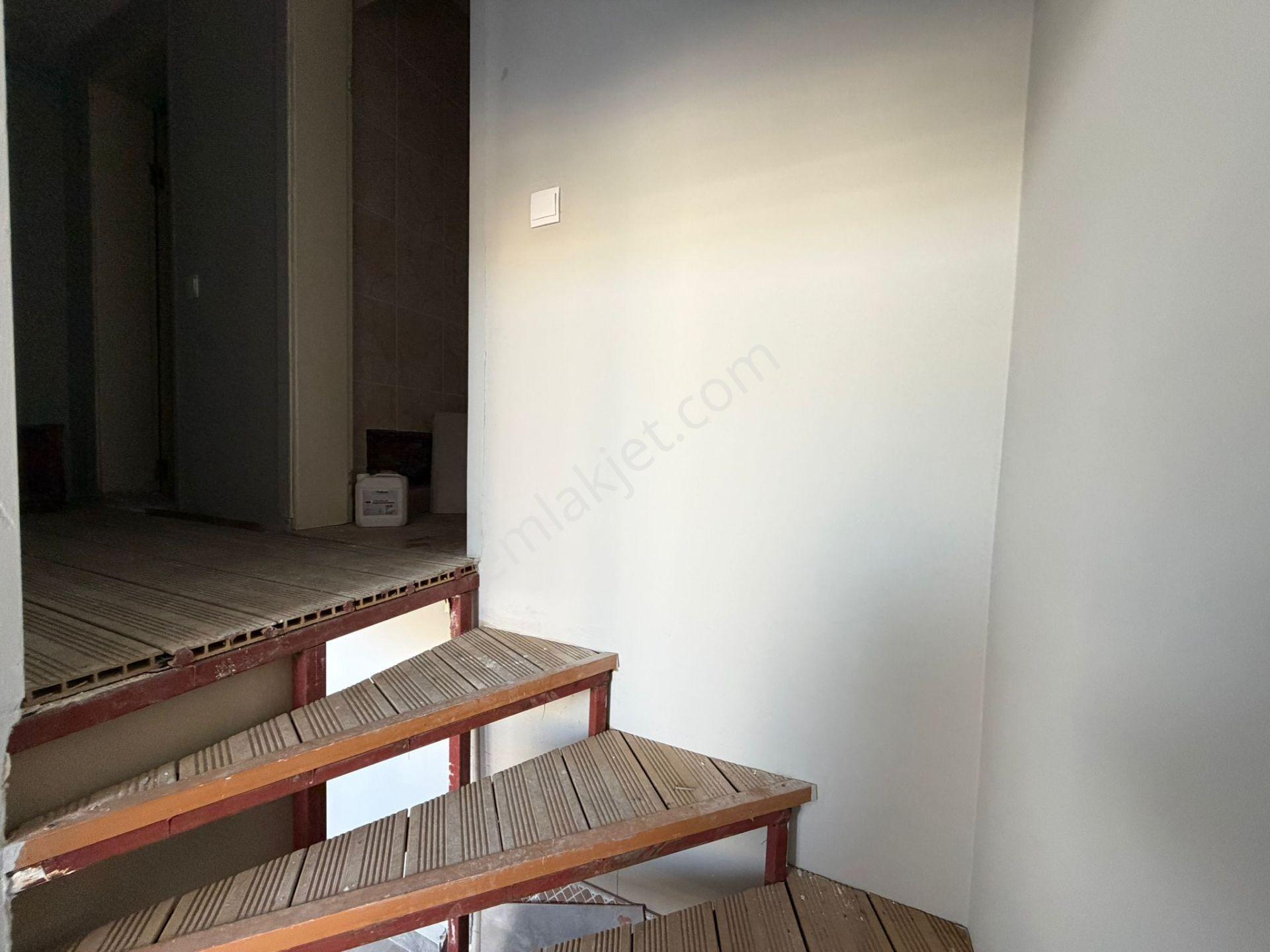 Güzelçamlı Mıllı Park Gırışınde, Ana Cadde Üzerı, 35 M² Kıralık Dükkan! - Görsel 9