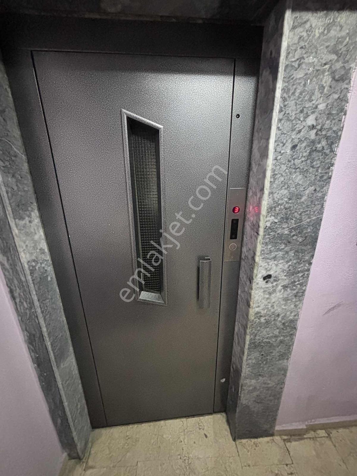 Muhittin Mah De 2+1 Kiralık Asansörlü Daire - Görsel 12