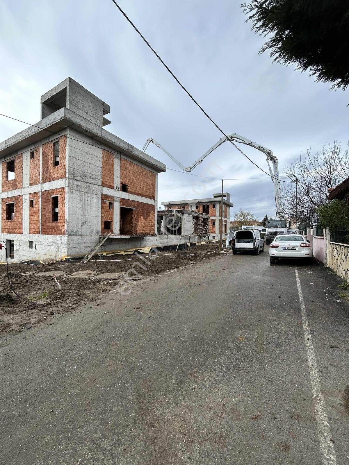 Demir Deluxe__ Satılık İmarlı Köşe Arsa: 400 M², %25 İmar, 3 Kat - Görsel 7