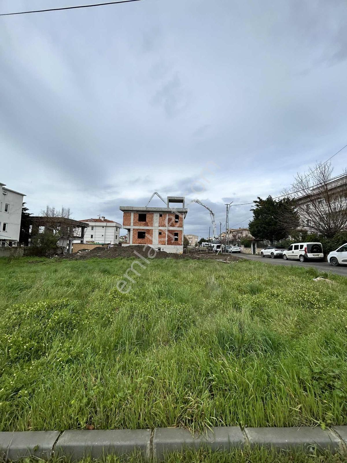 Demir Deluxe__ Satılık İmarlı Köşe Arsa: 400 M², %25 İmar, 3 Kat - Görsel 4