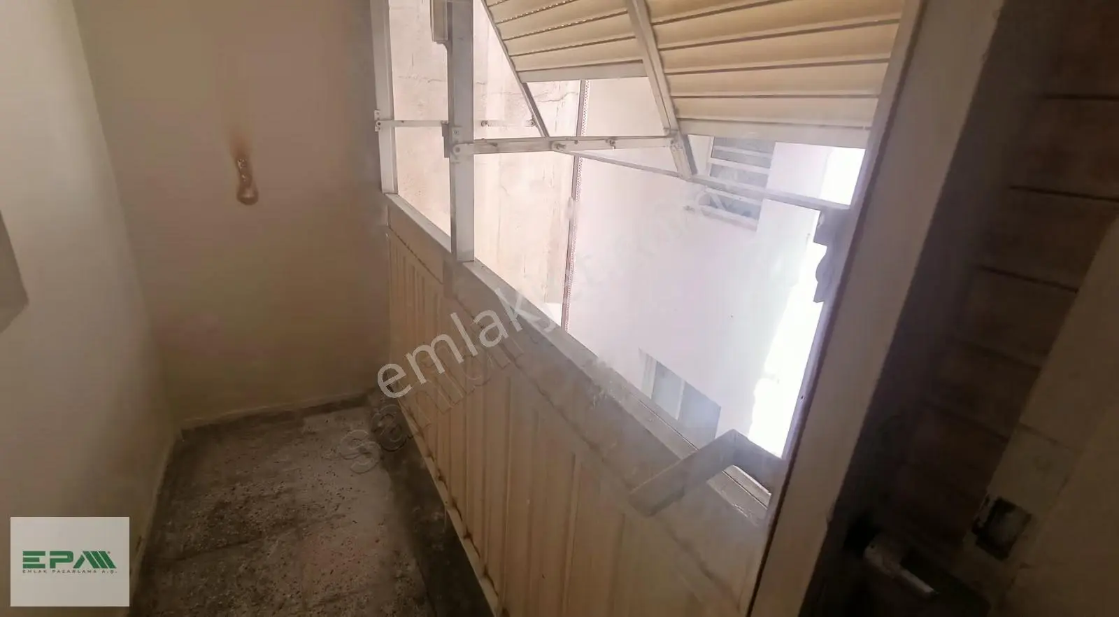 İhsan Alyanak Blv.nevvar Salih İşgören Lise Yakın Satılık Daire - Görsel 5