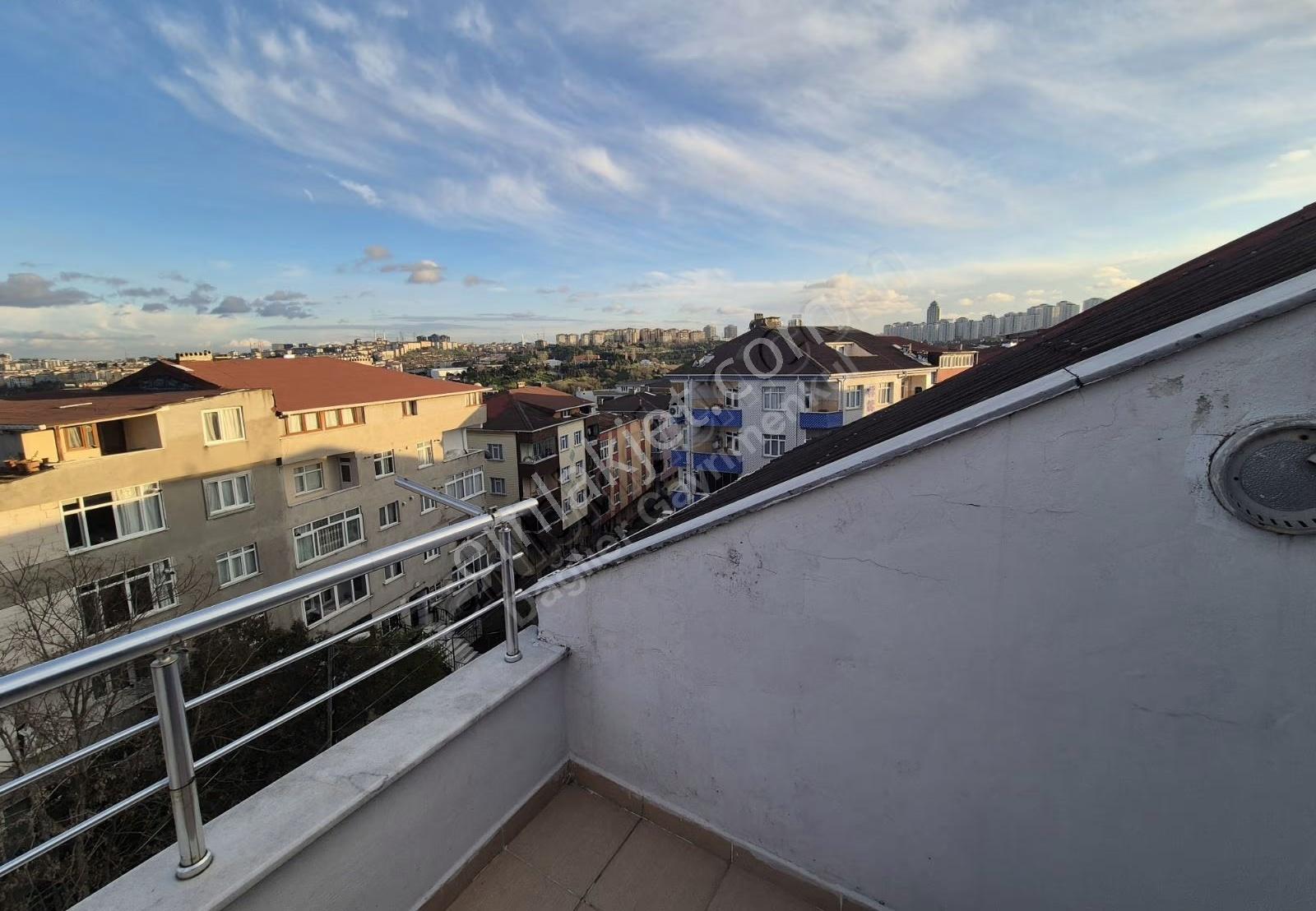 Apartment in İstanbul - Görünüm 3