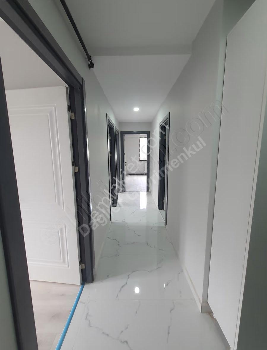 Dağlıer Emlaktan Eyüpsultanda Butik Sitede Ara Kat Daire - Görsel 14
